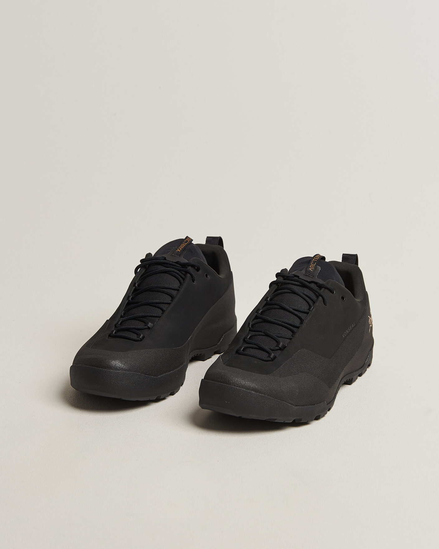 Men | Hiking shoes | Arc'teryx | Konseal Gore-Tex Trail Sneaker Black