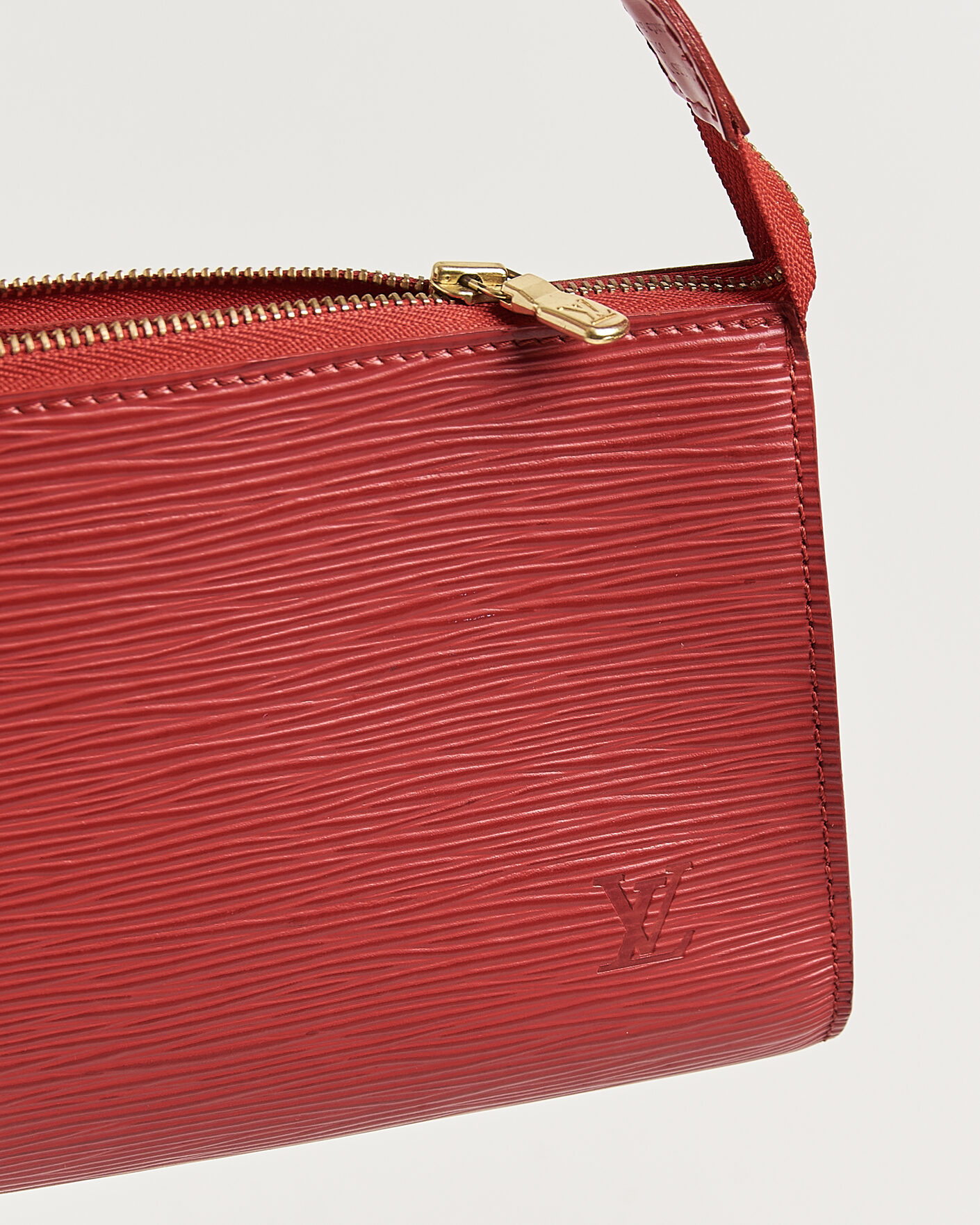 Men | Louis Vuitton Pre-Owned Pochette Accessoires Epi Leather Red | Louis Vuitton Pre-Owned | Pochette Accessoires Epi Leather Red