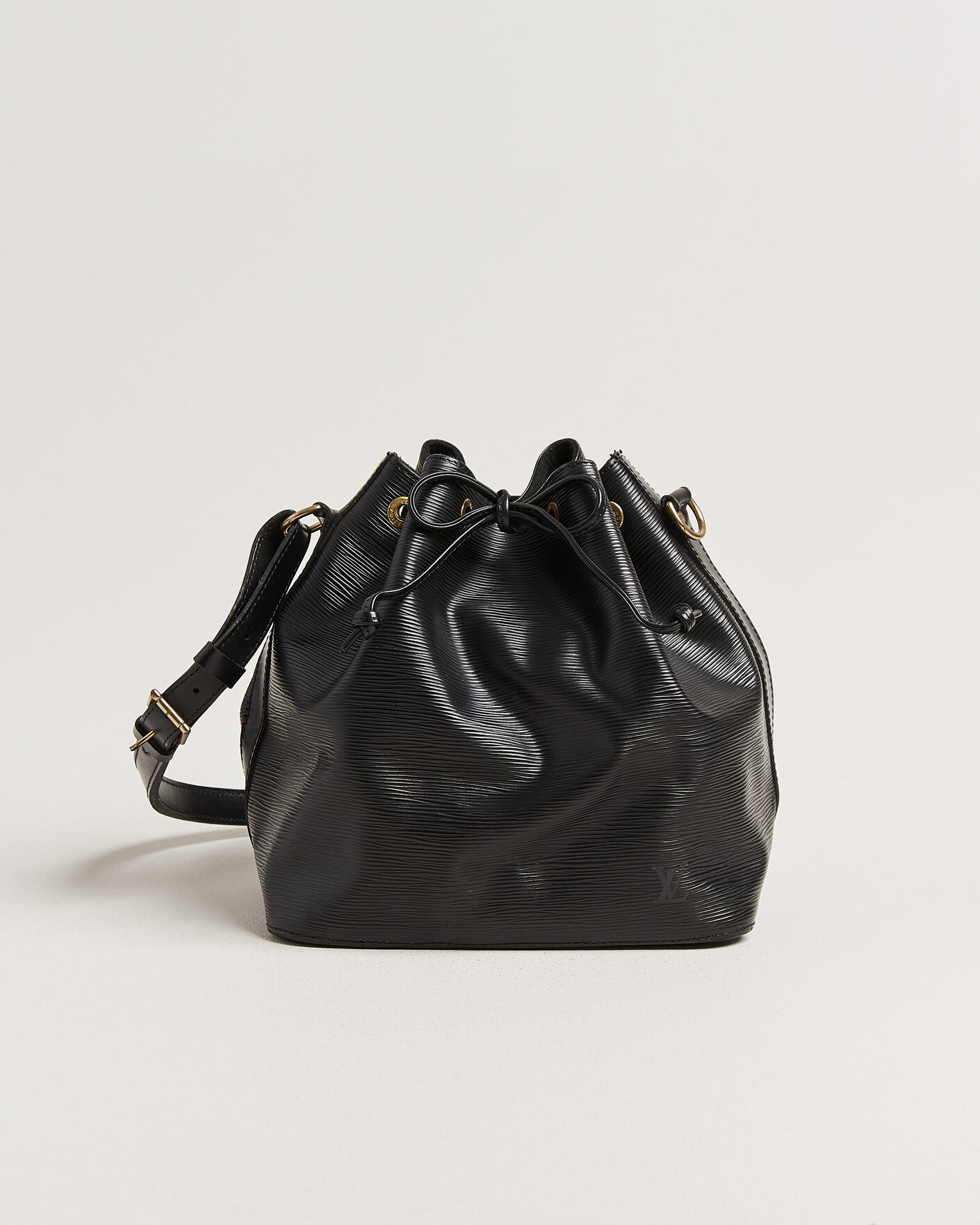 Louis Vuitton Pre-Owned Petit Noé Epi Leather Black at CareOfCarl.com