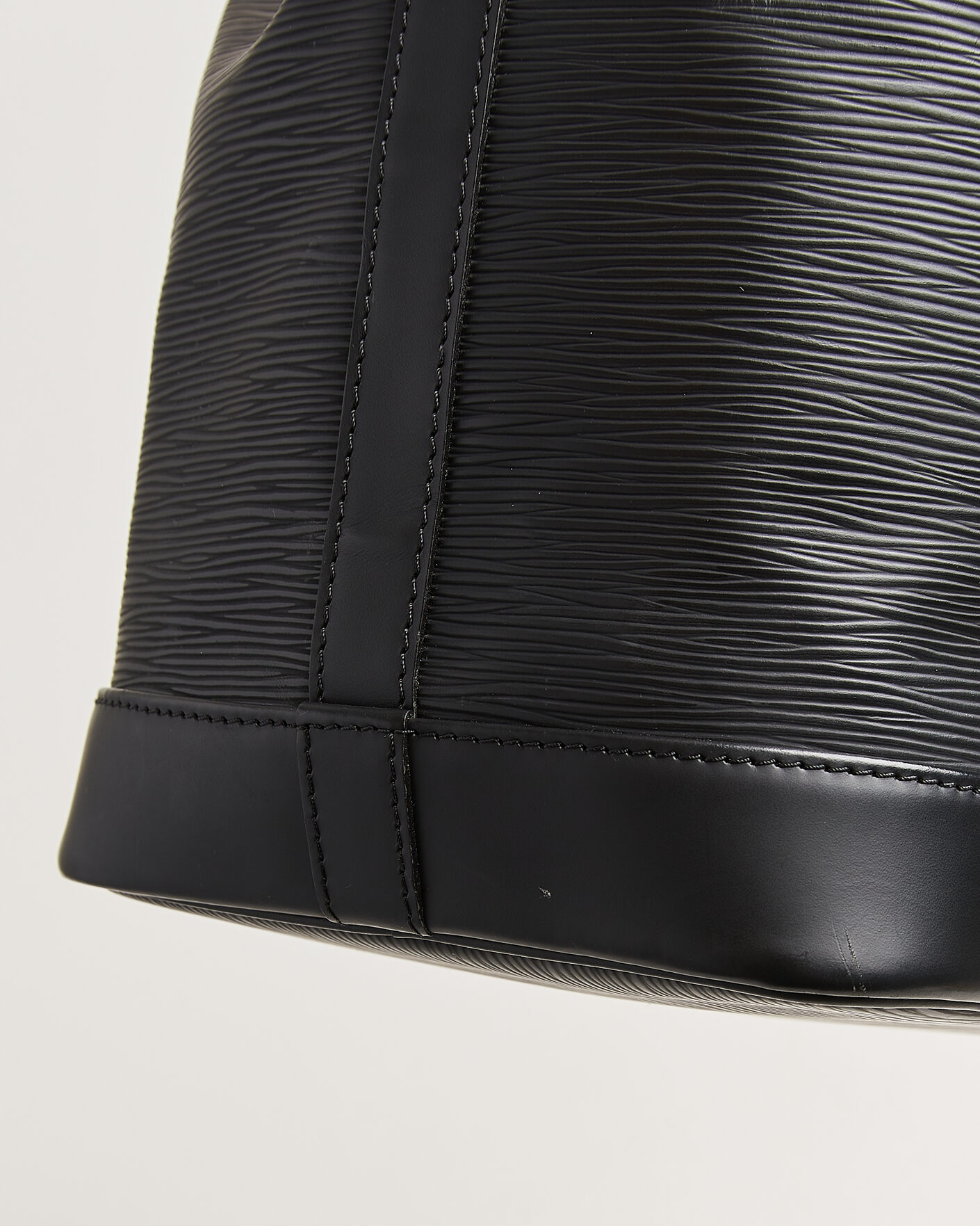 Louis Vuitton Pre-Owned Noé Epi Leather Black at CareOfCarl.com