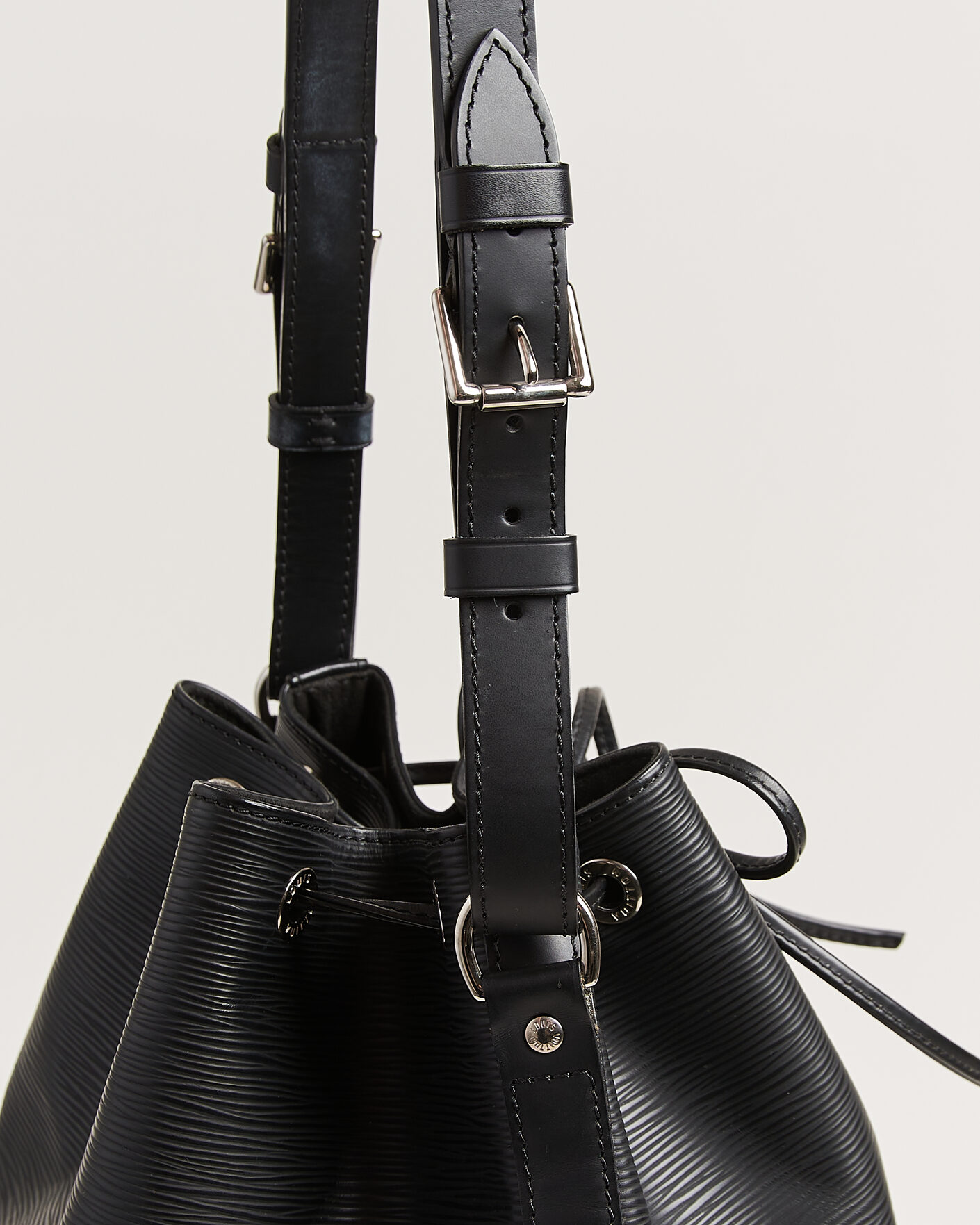 Louis Vuitton Pre-Owned Noé Epi Leather Black at CareOfCarl.com