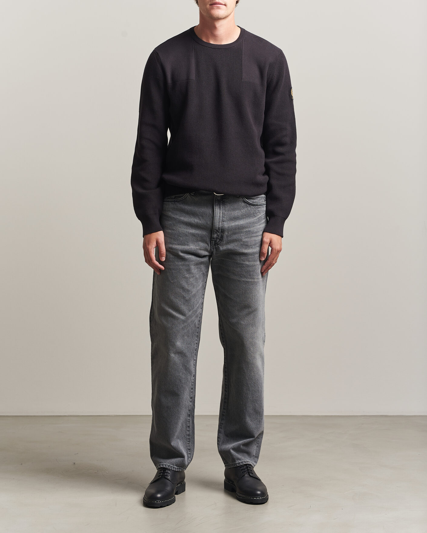 メリノウール100% belstaff ベルスタッフ ニット コマンドセーター Belstaff Commander Knitted Crew Neck Black at CareOfCarl.com