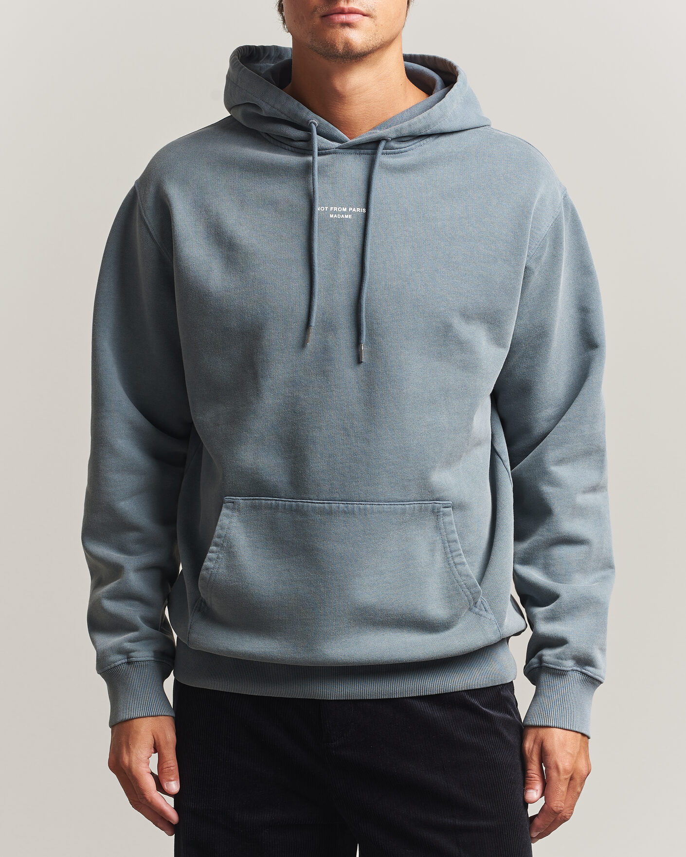 Men | Sweaters & Knitwear | Drôle de Monsieur | Classic Slogan Hoodie Dark Grey