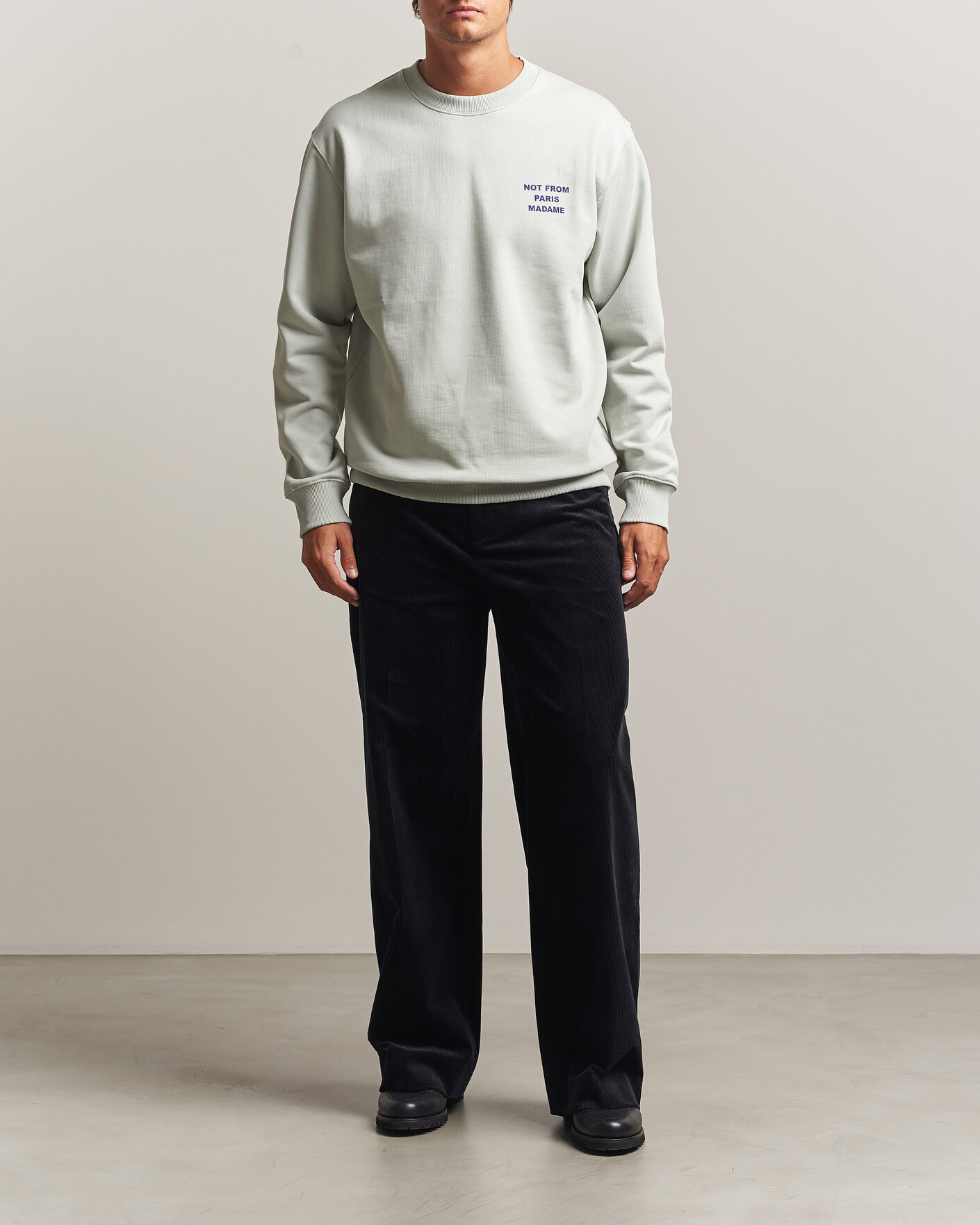 Men | Sweaters & Knitwear | Drôle de Monsieur | Bold Slogan Sweatshirt Grey
