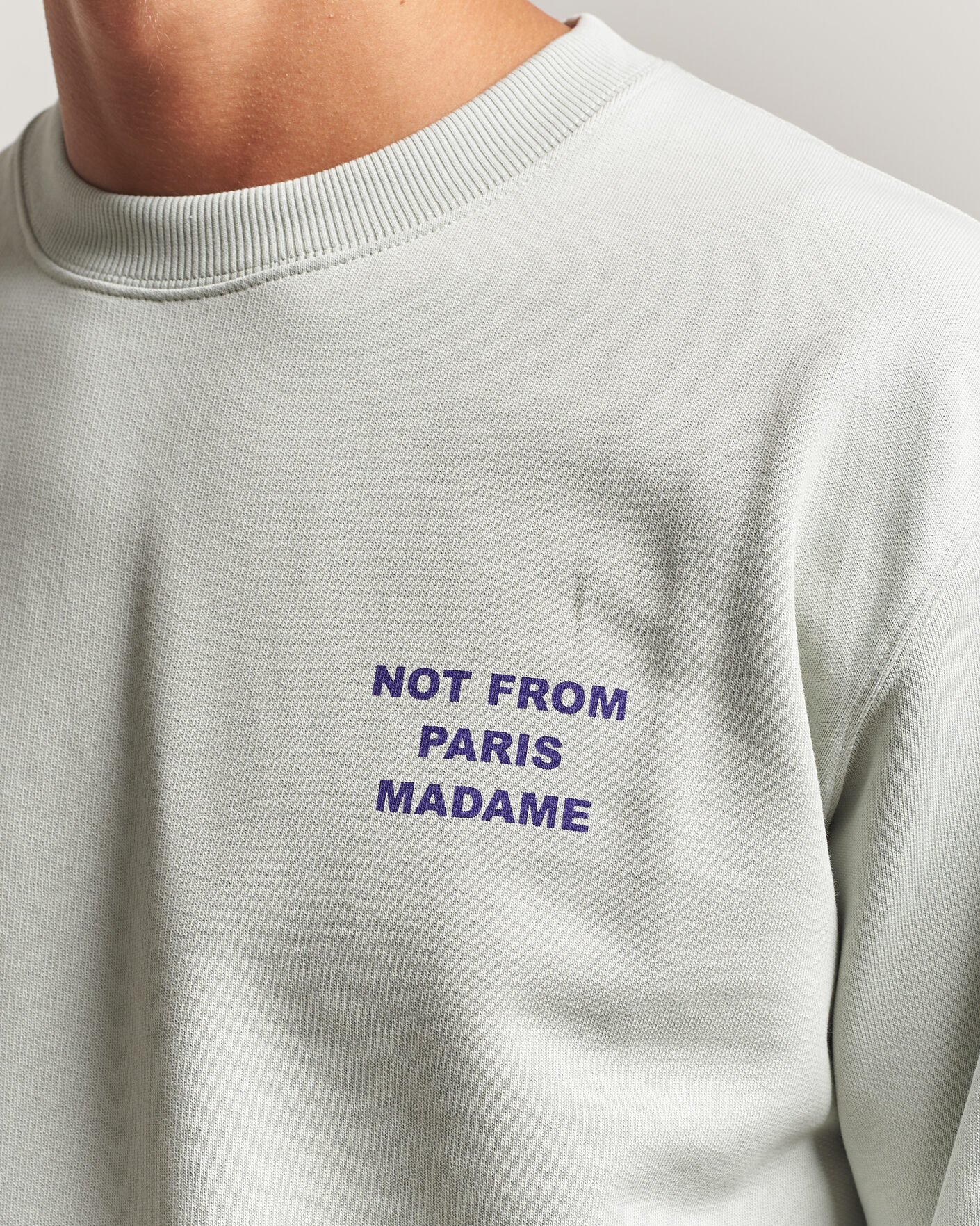 Men | Sweaters & Knitwear | Drôle de Monsieur | Bold Slogan Sweatshirt Grey