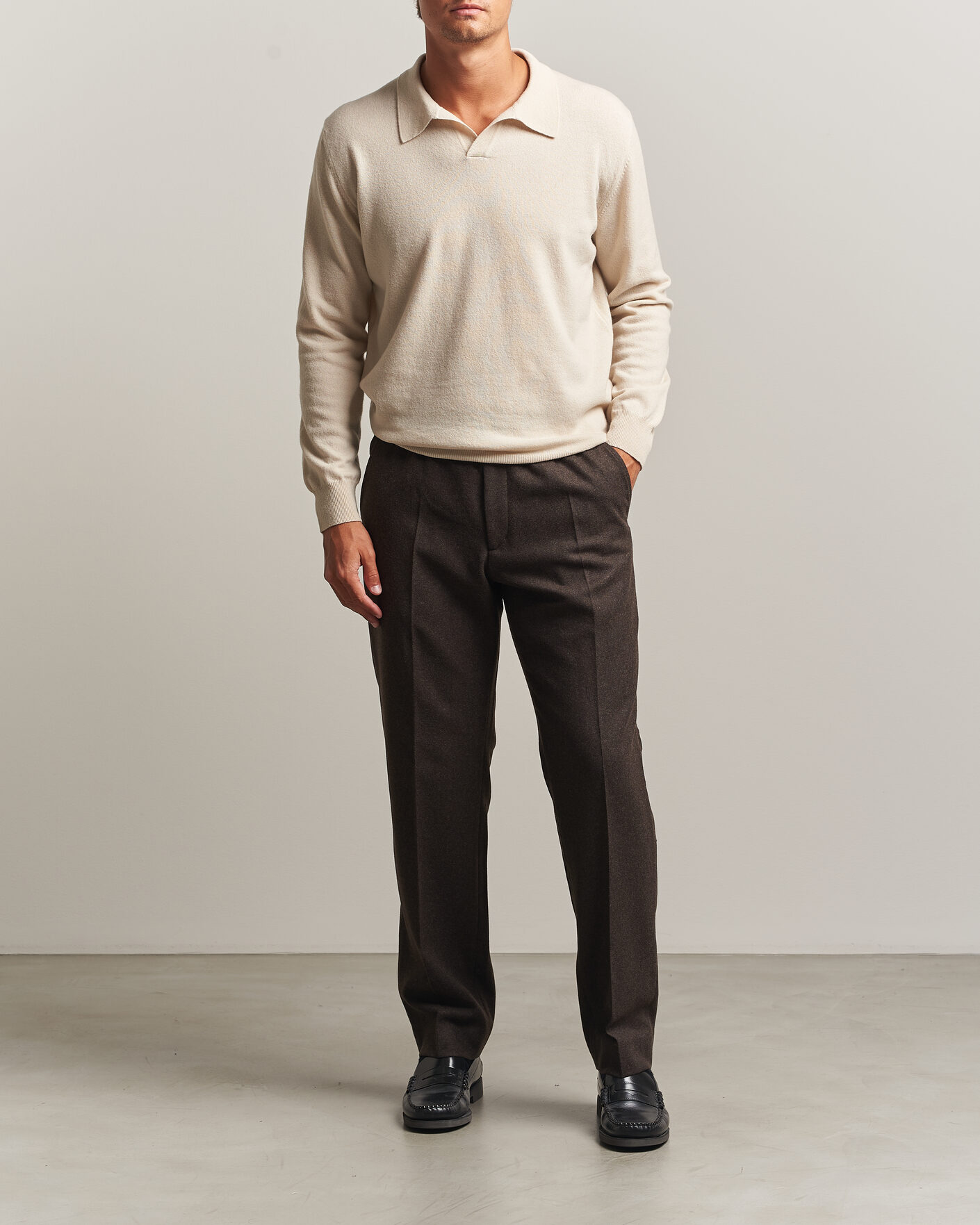 Men | Trousers | Filippa K | Theo Relaxed Flannel Trousers Walnut Brown
