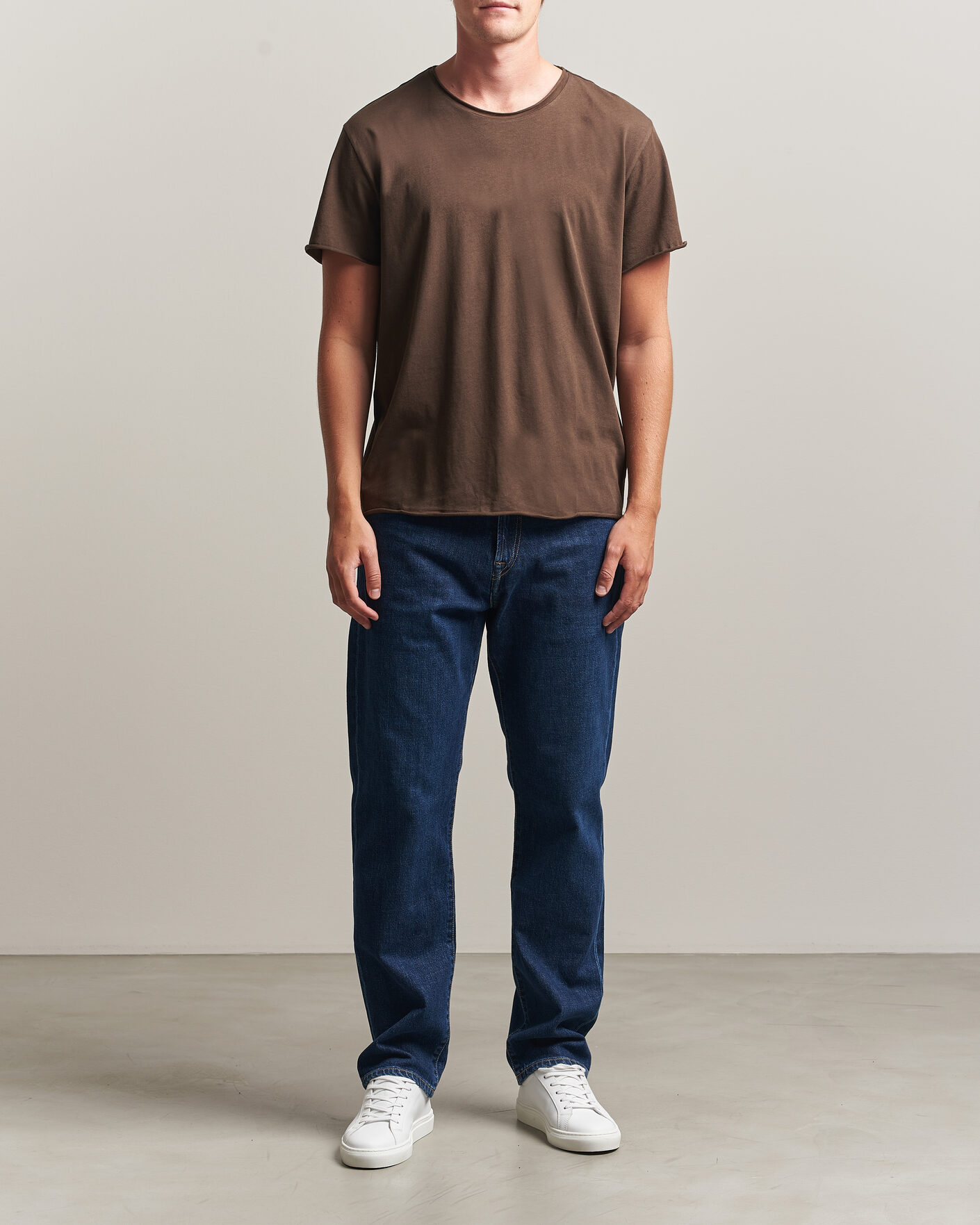 Men | T-Shirts | Filippa K | Roll Neck Crew Neck T-Shirt Golden Brown