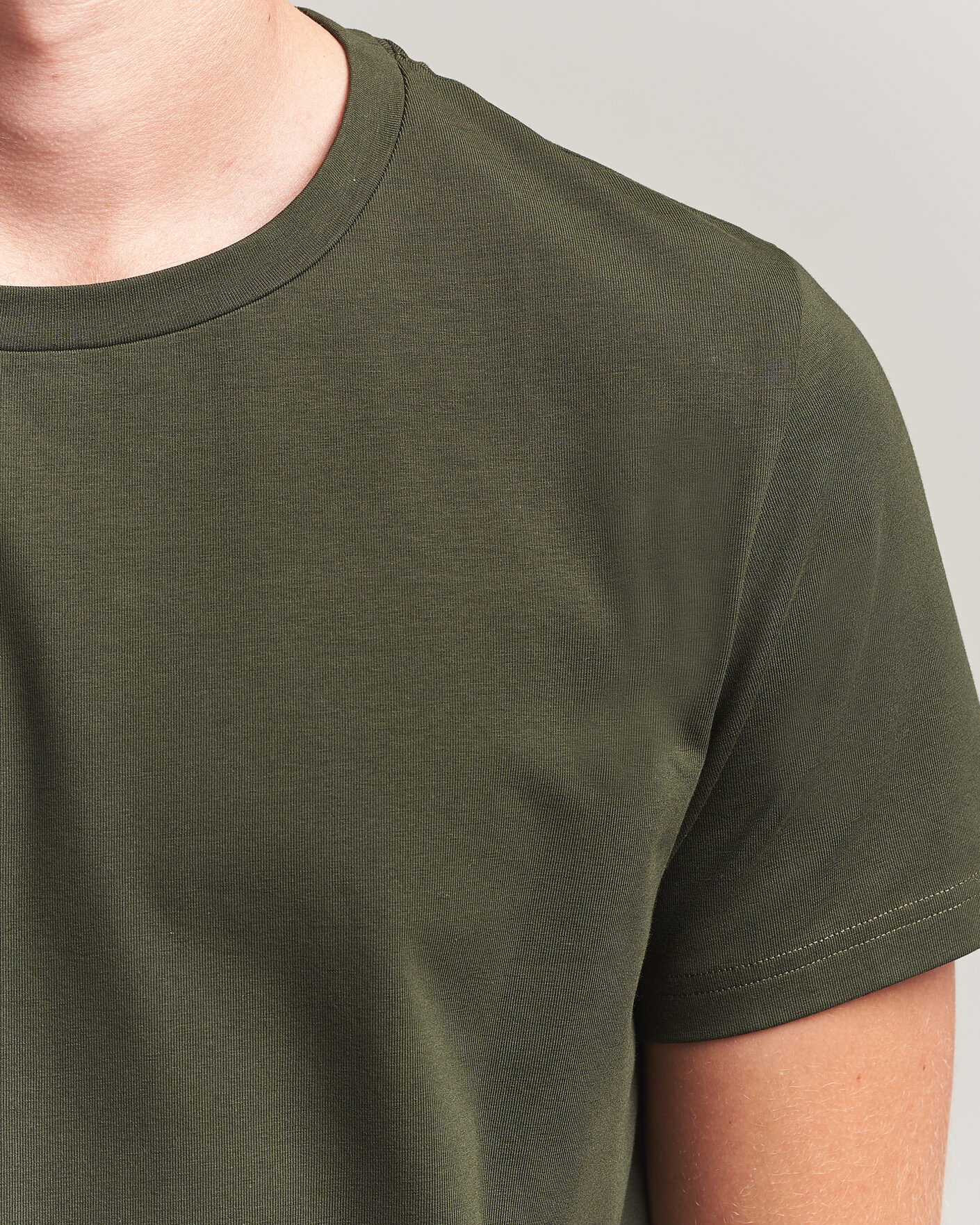 Men | T-Shirts | Filippa K | Soft Lycra T-Shirt Night Green