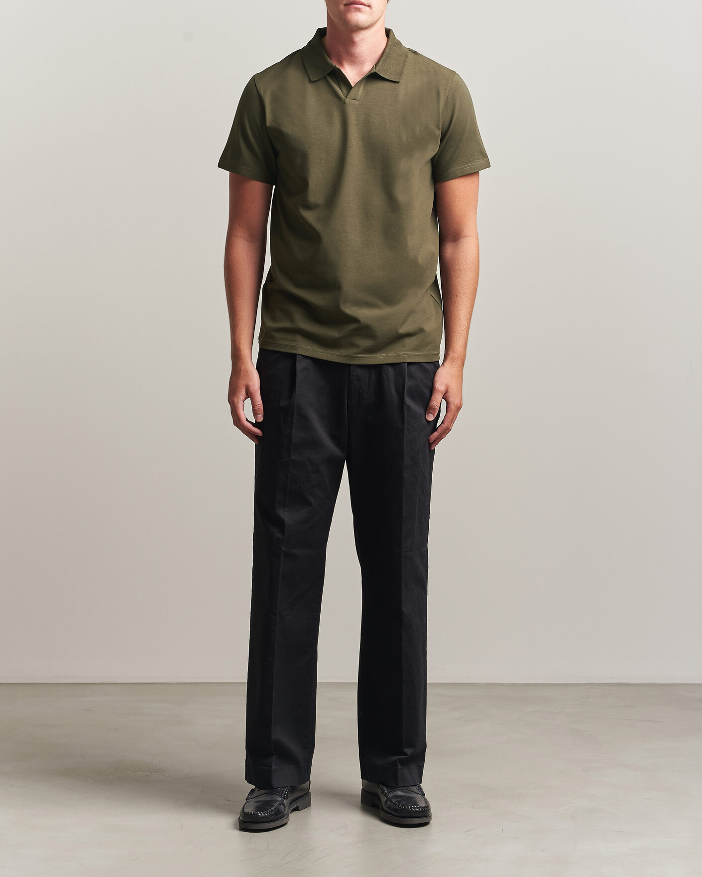 Men | Polo Shirts | Filippa K | Soft Lycra Polo T-Shirt Ebony Brown