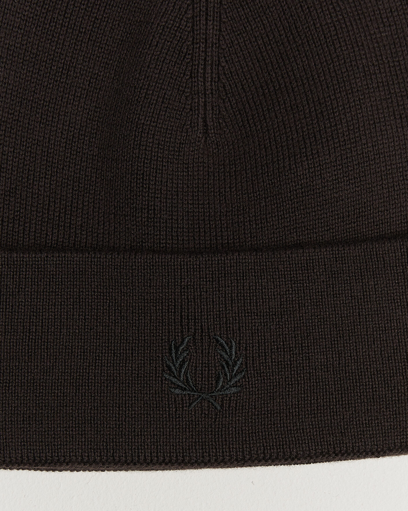Men | Beanies | Fred Perry | Merino Wool Beanie Rich Brown