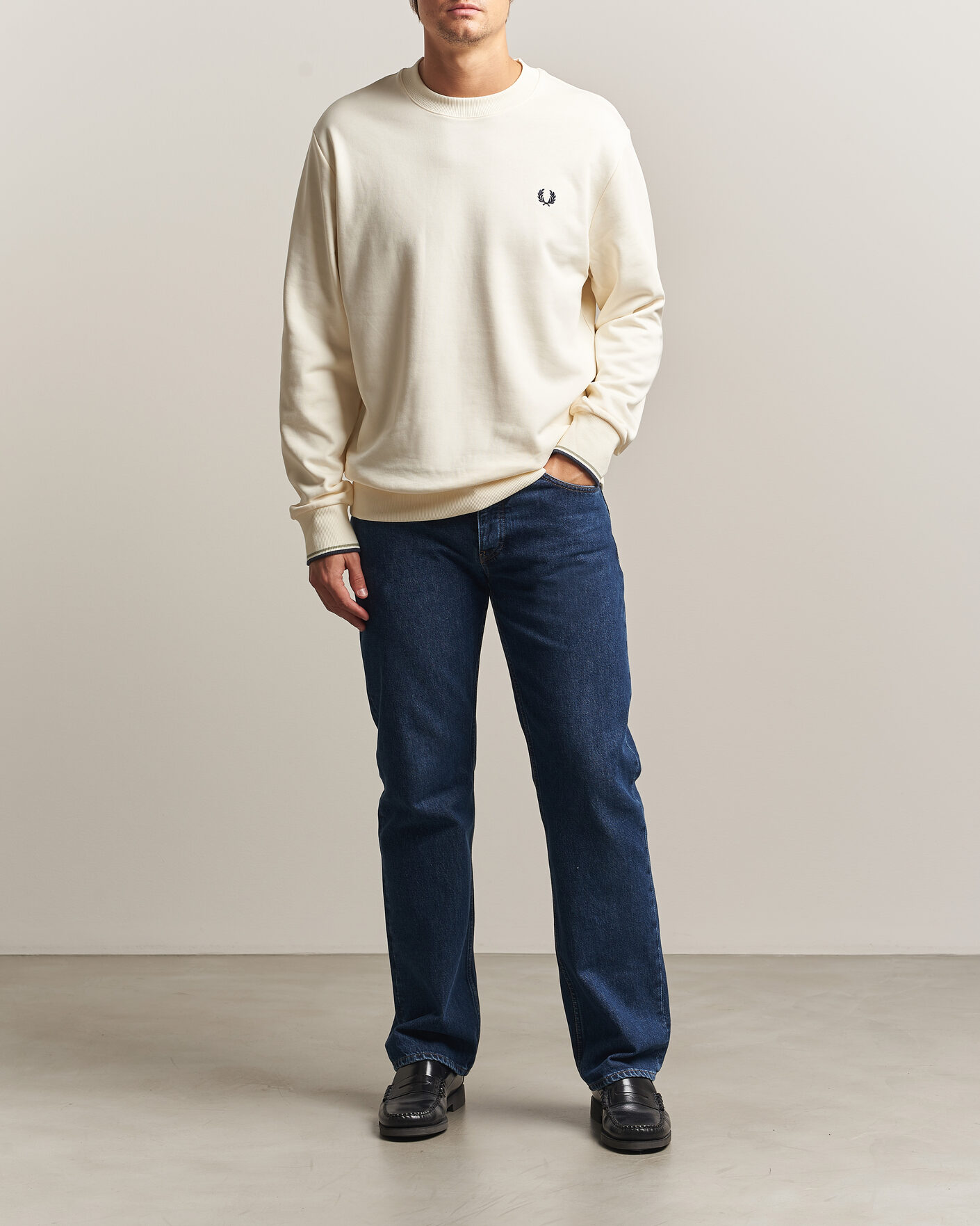 Men | Sweaters & Knitwear | Fred Perry | Crew Neck Sweatshirt Ecru