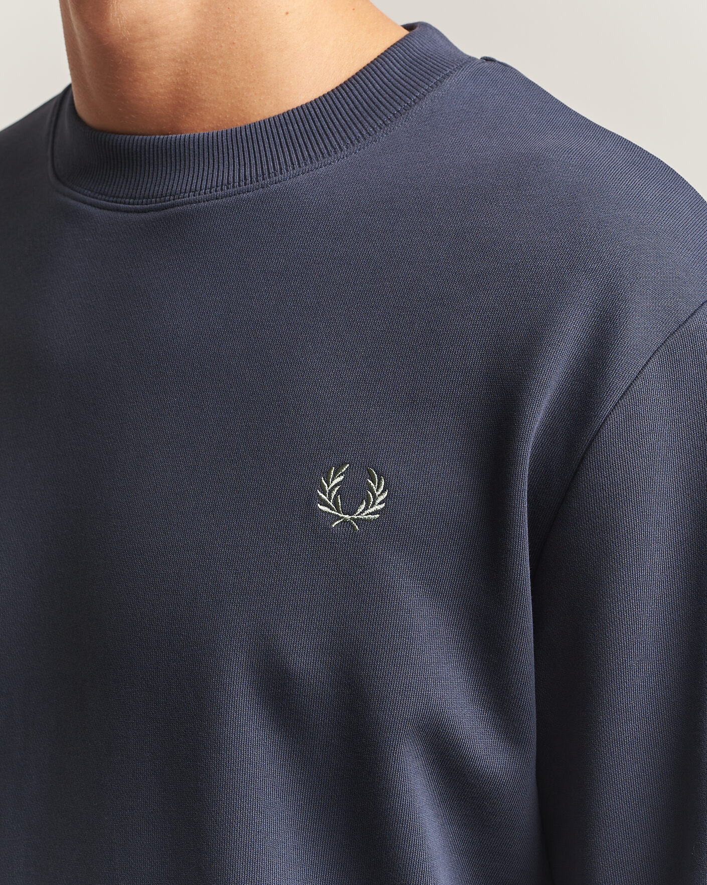 Men | Sweaters & Knitwear | Fred Perry | Crew Neck Sweatshirt Dark Airforce
