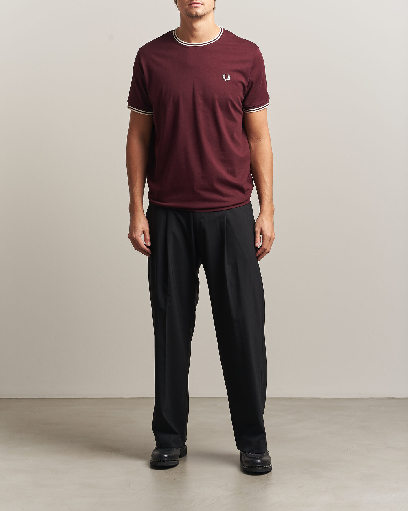 Men | T-Shirts | Fred Perry | Twin Tipped T-Shirt Oxblood