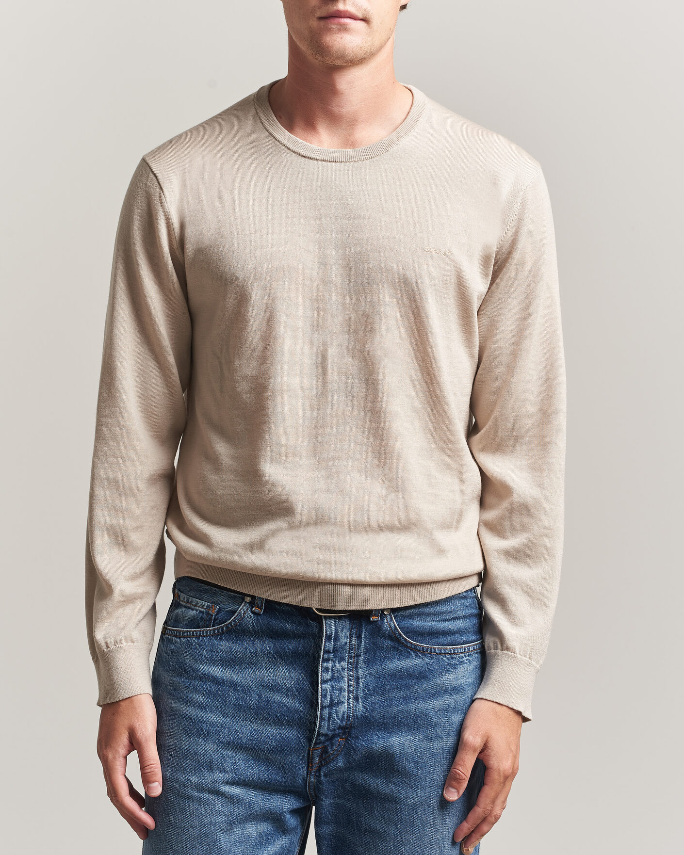 Men | Sweaters & Knitwear | Gant | Extrafine Merino Knitted Crew Neck Clay Beige