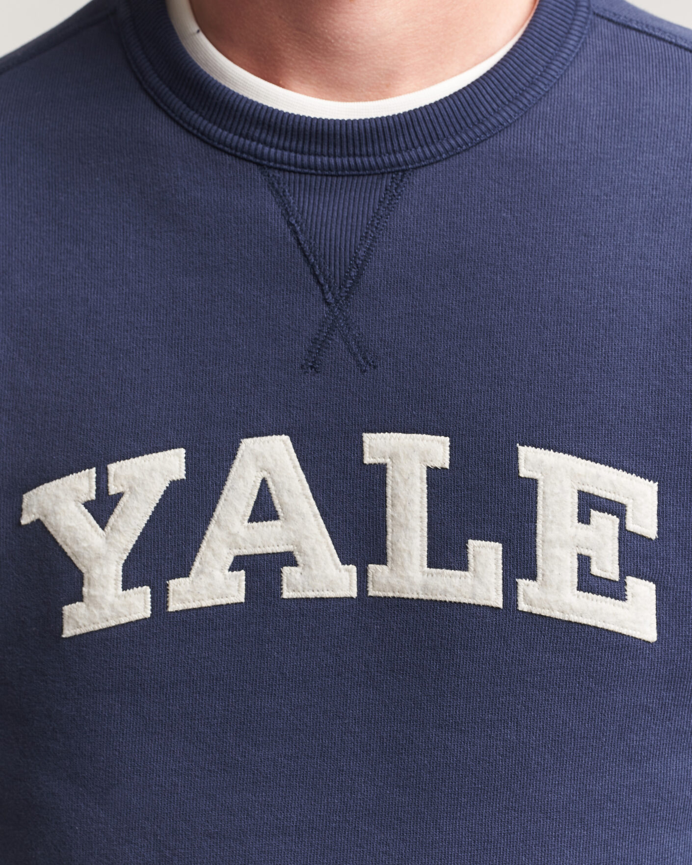 Men | Sweaters & Knitwear | Gant | YALE Crew Neck Sweatshirt Marine