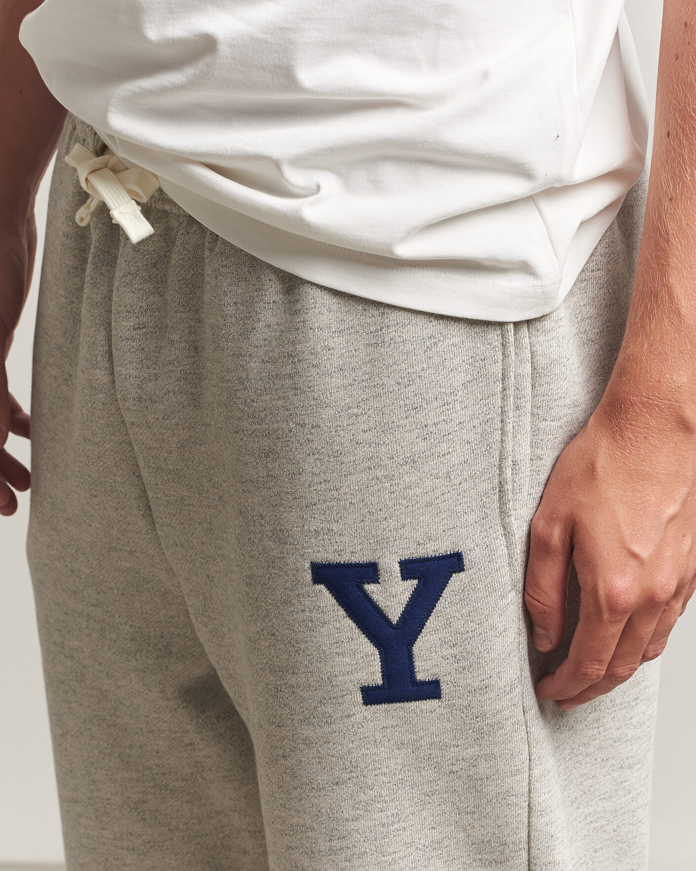 Men | Trousers | Gant | YALE Sweatpants Grey Melange