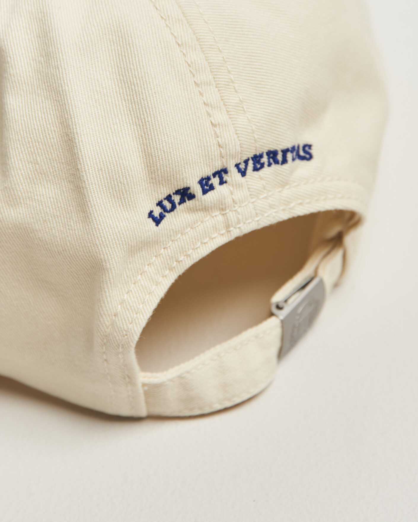 Men | Hats & Caps | Gant | YALE Heavy Washed Cotton Twill Cap Cream