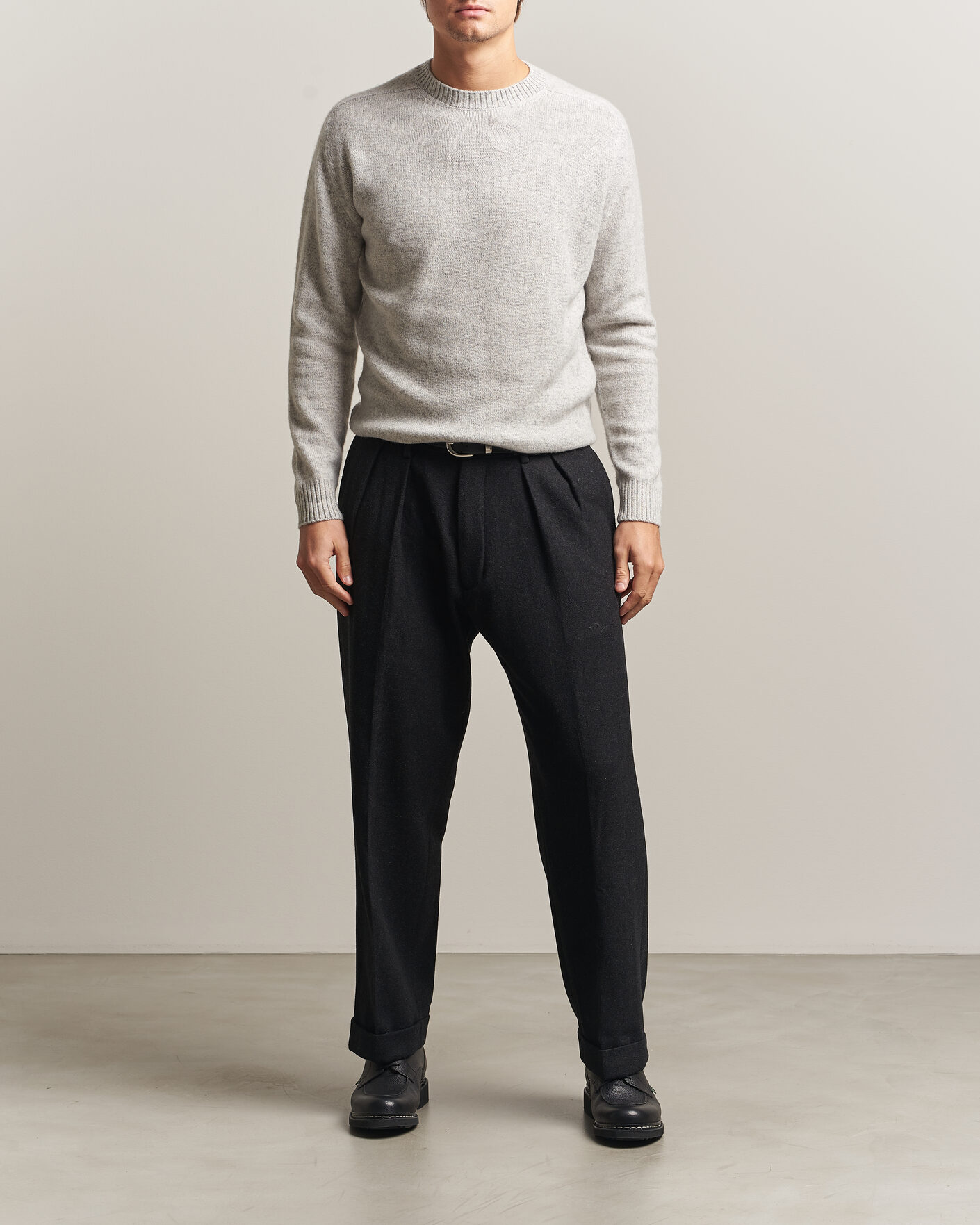 Men | Sweaters & Knitwear | Boglioli | Cloud Cashmere Crew Neck Light Grey