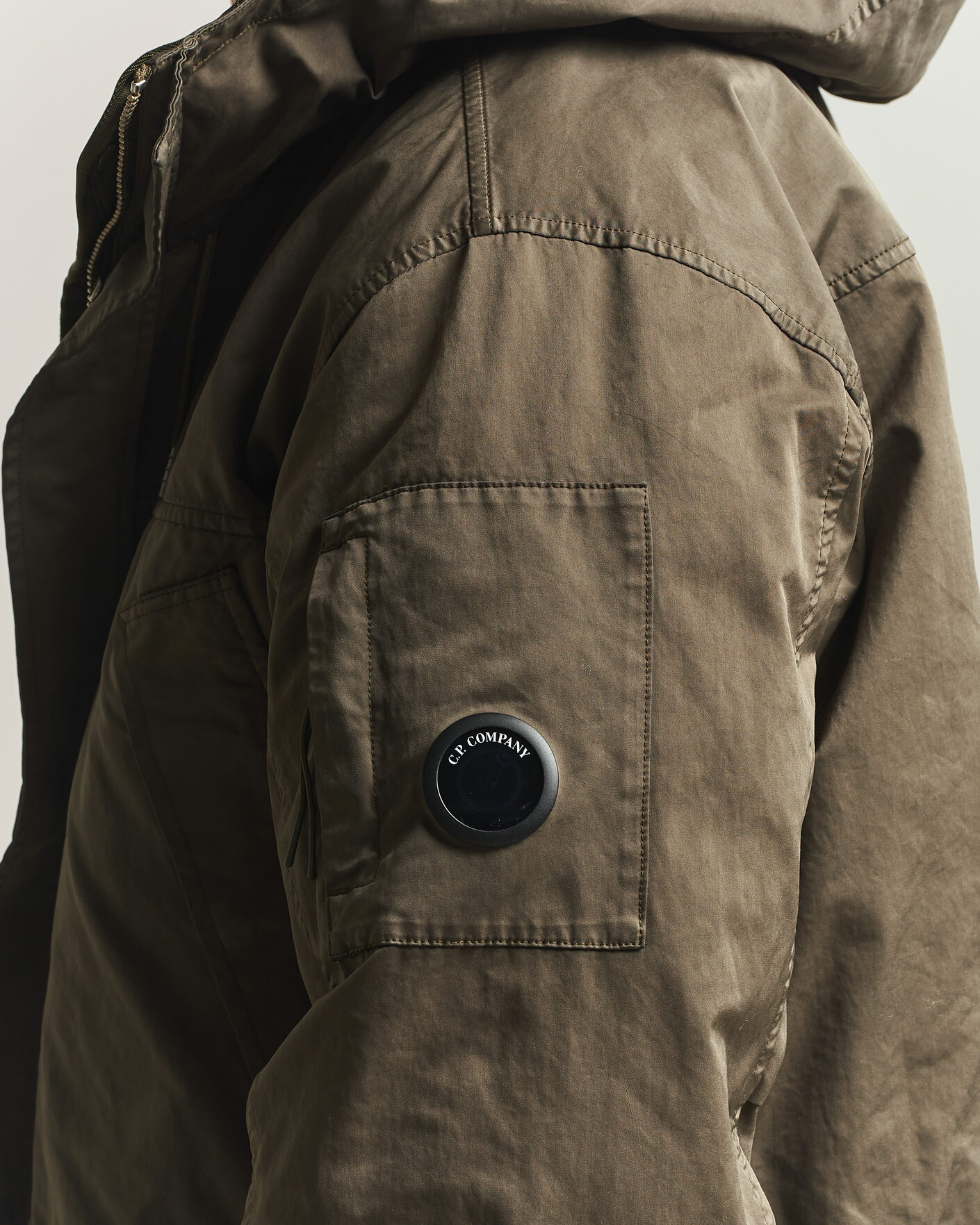 Men | Coats & Jackets | C.P. Company | Micro Kei 2 in 1 Nylon Parka Olive