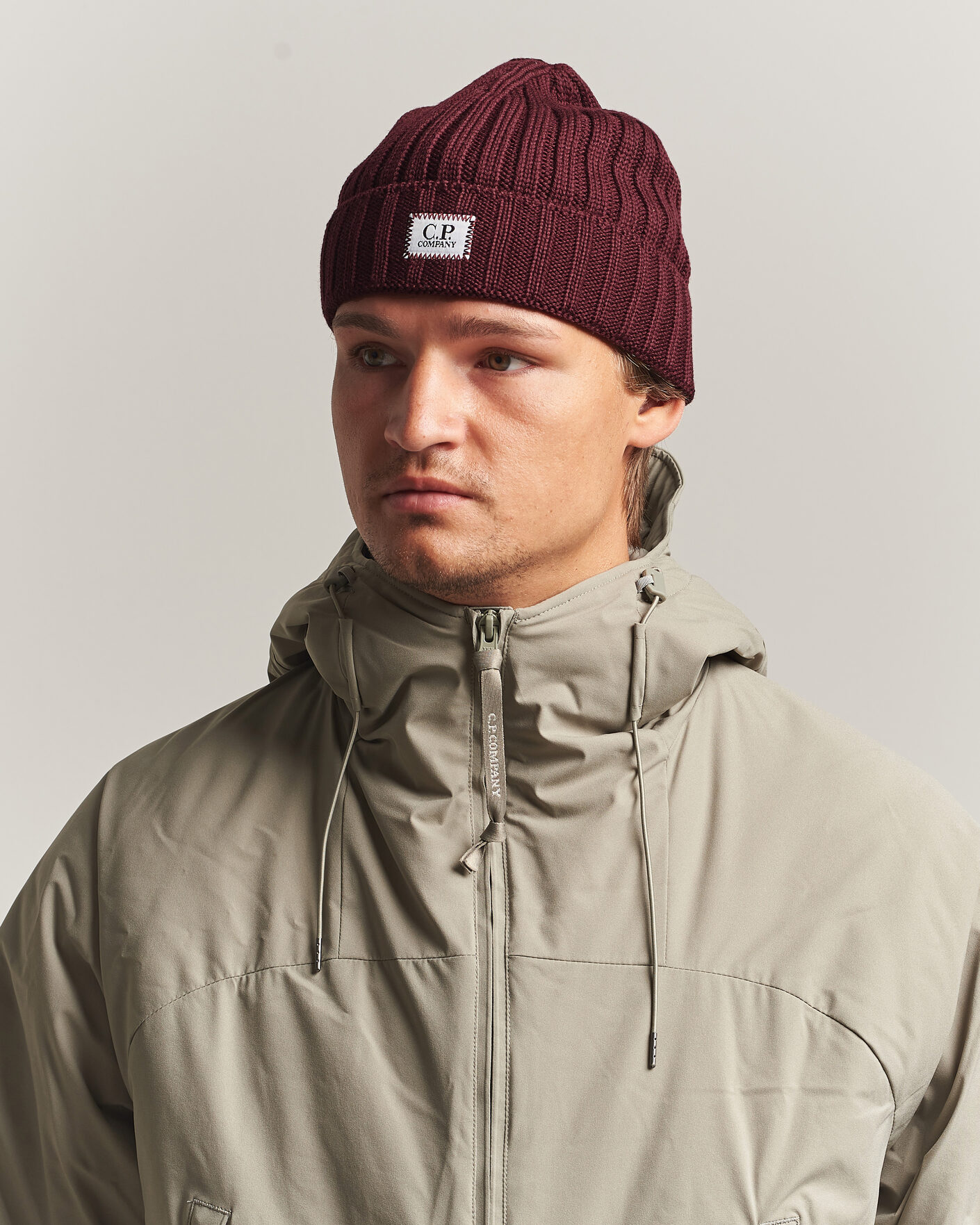 Men | Beanies | C.P. Company | Extra Fine Merino Rib Knitted Hat Burgundy