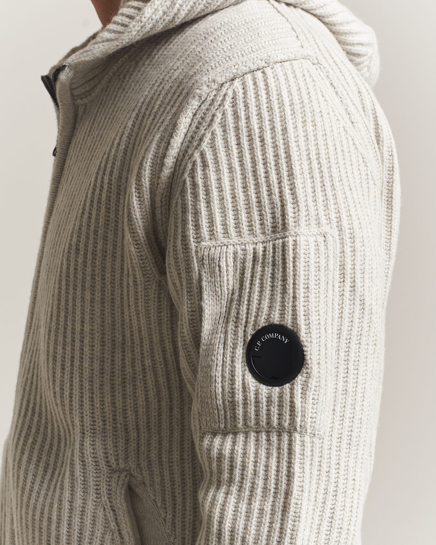 Men | Sweaters & Knitwear | C.P. Company | Heavy Lambswool Hood Zip Light Grey