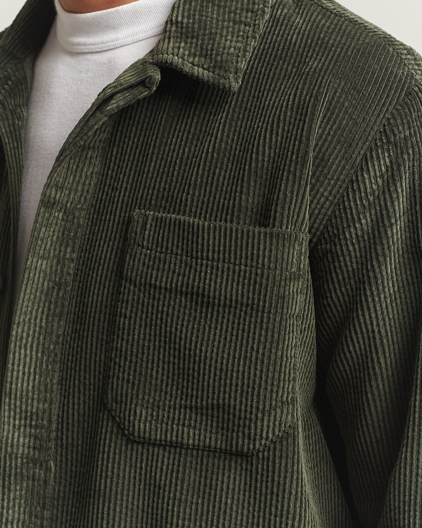 Men | Shirts | KnowledgeCotton Apparel | Cotton Corduroy Overshirt Forest Night