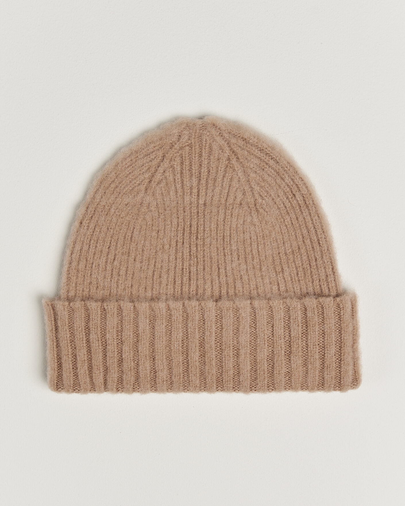 Men | Beanies | Robert Mackie | Rona Ribbed Shaggy Lambswool Beanie Camel