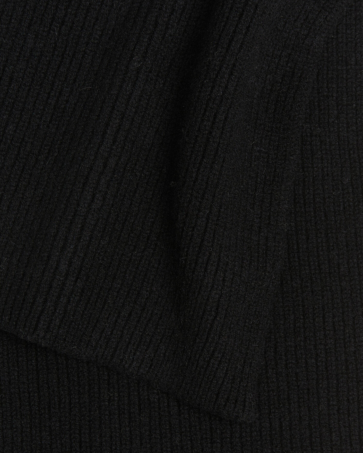 Men | Scarves | Robert Mackie | Clyde Lambswool Scarf Black