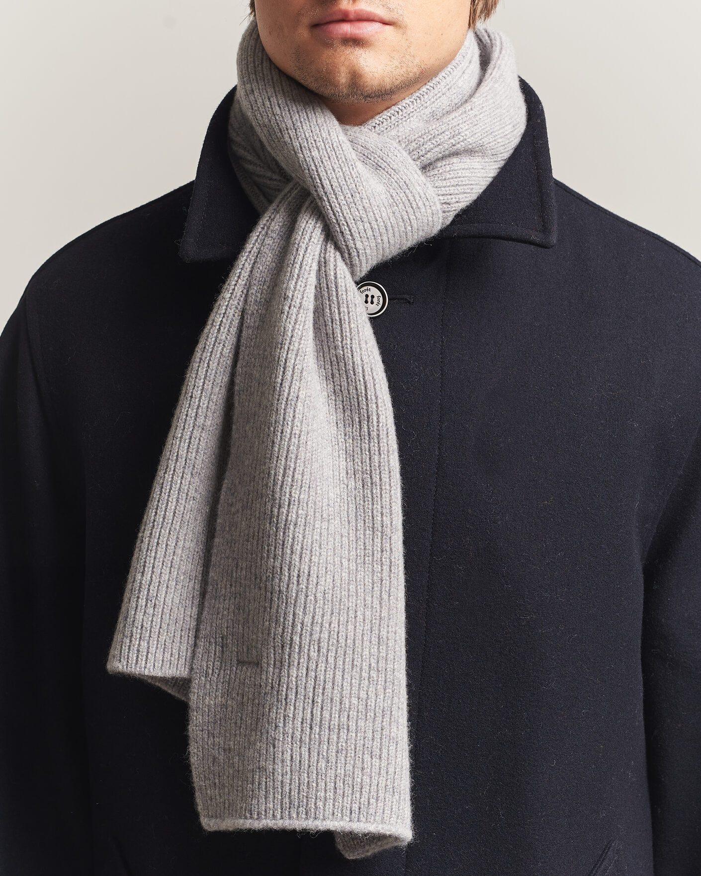 Men | Scarves | Robert Mackie | Clyde Lambswool Scarf Light Grey