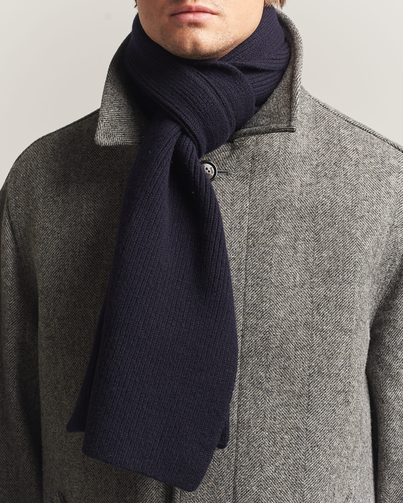 Men | Scarves | Robert Mackie | Clyde Lambswool Scarf Navy