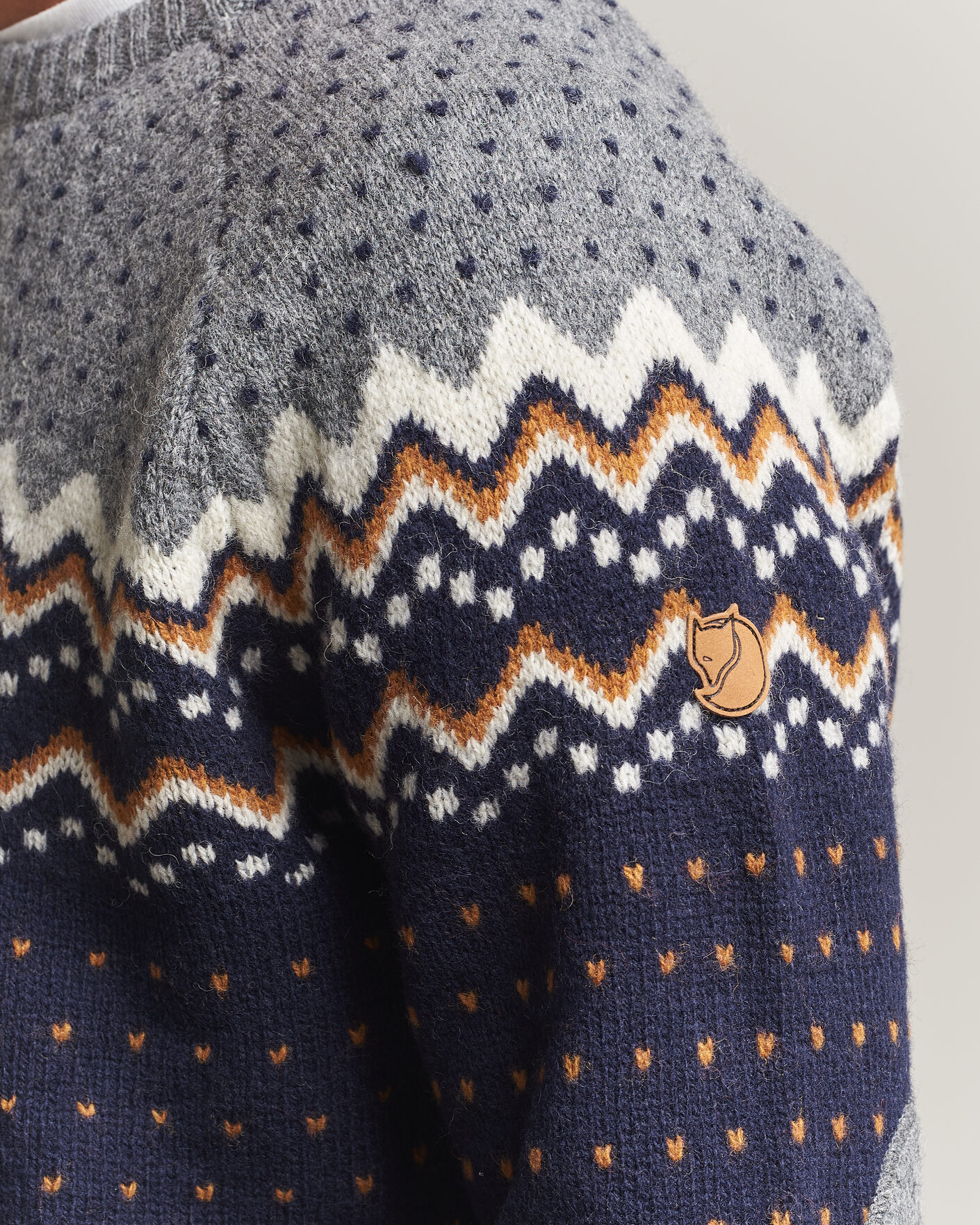 Men | Sweaters & Knitwear | Fjällräven | Övik Knit Wool Sweater Dark Navy