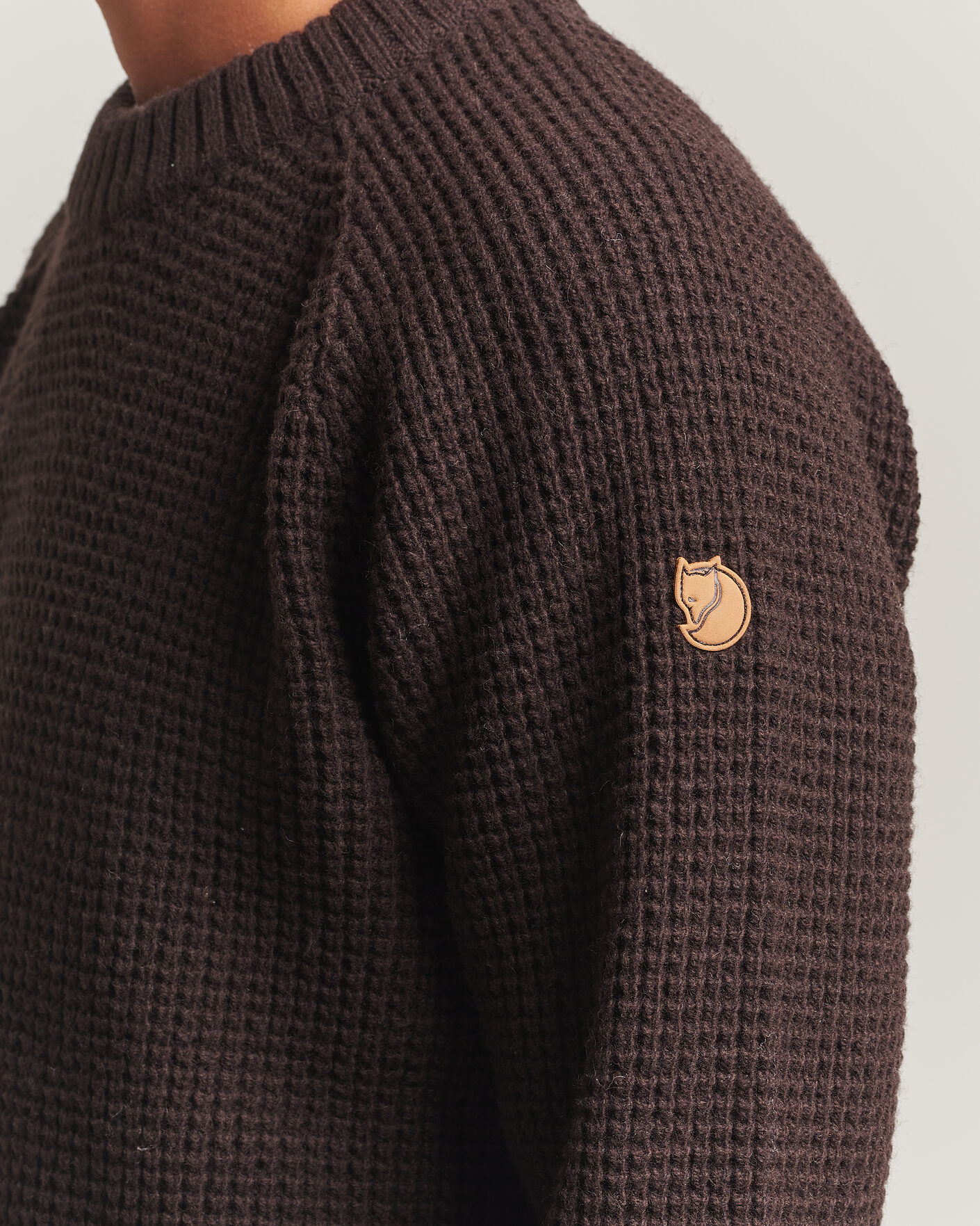 Men | Sweaters & Knitwear | Fjällräven | Övik Wool Waffle Knit Black Oak