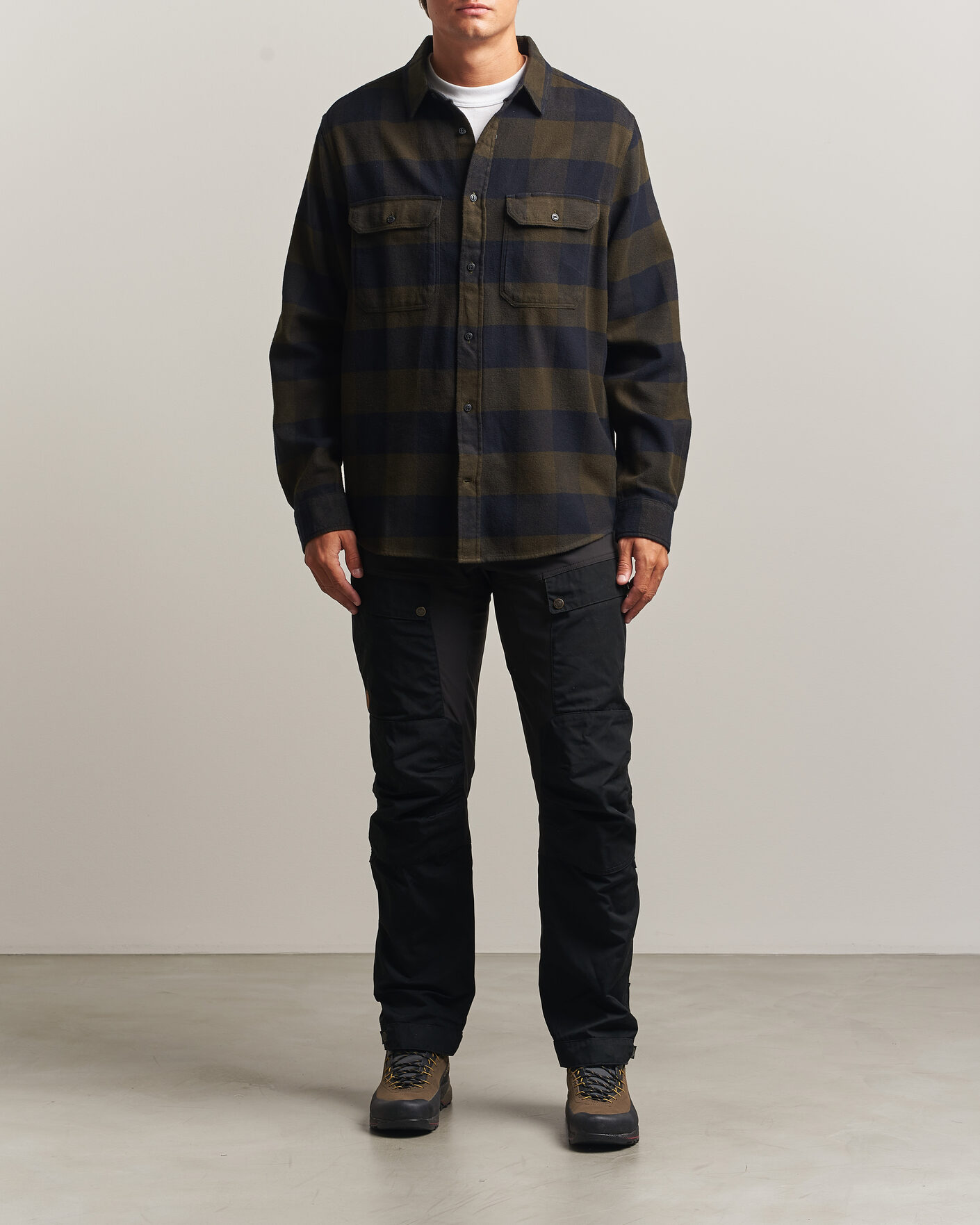 Men | Shirts | Fjällräven | Övik Heavy Flannel Shirt Deep Forest