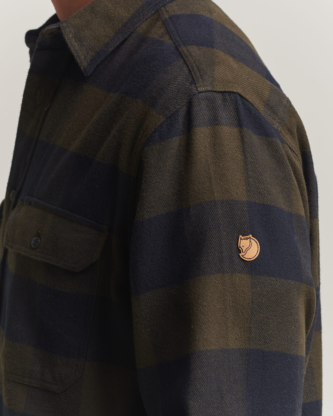 Men | Shirts | Fjällräven | Övik Heavy Flannel Shirt Deep Forest