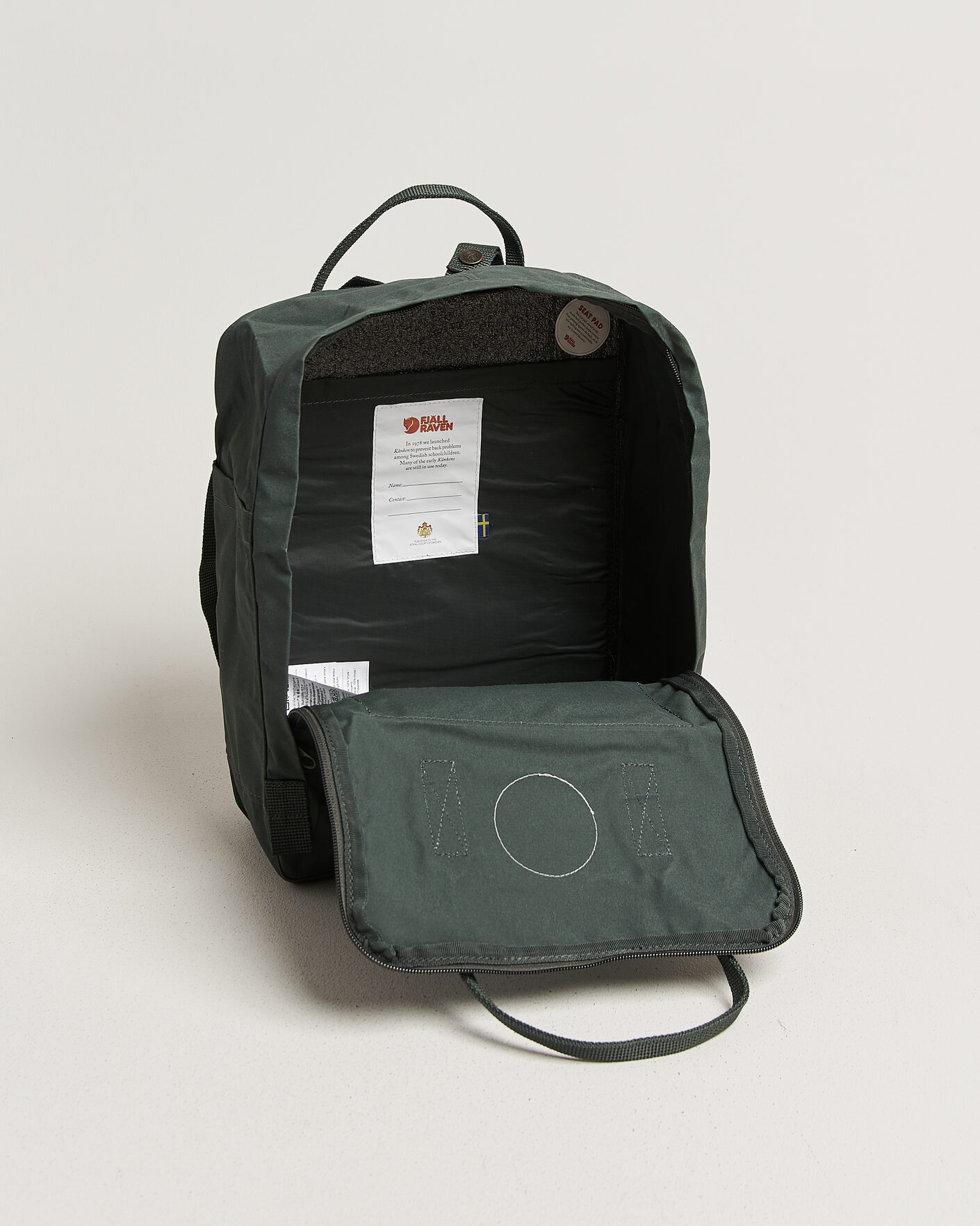 Fjällräven Kånken Forest Green at CareOfCarl.com