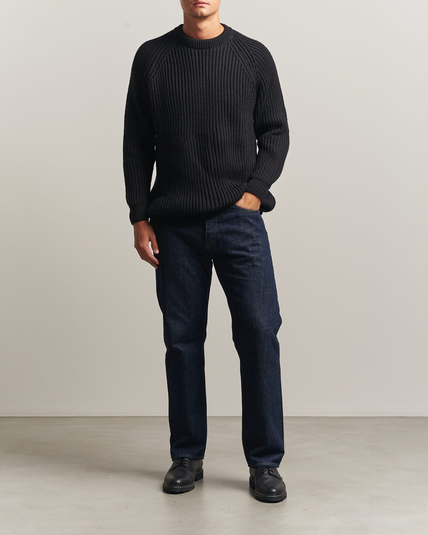 Men | Sweaters & Knitwear | Gloverall | Fisherman Rib Chunky Wool Crew Neck Black