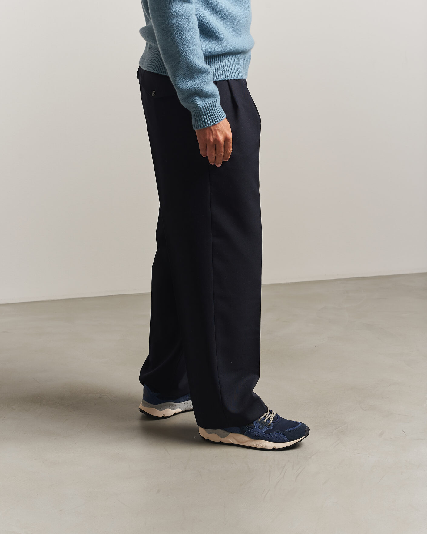Men | Sneakers | Flower Mountain | Yamano 3 Cow Velour Sneaker Blue