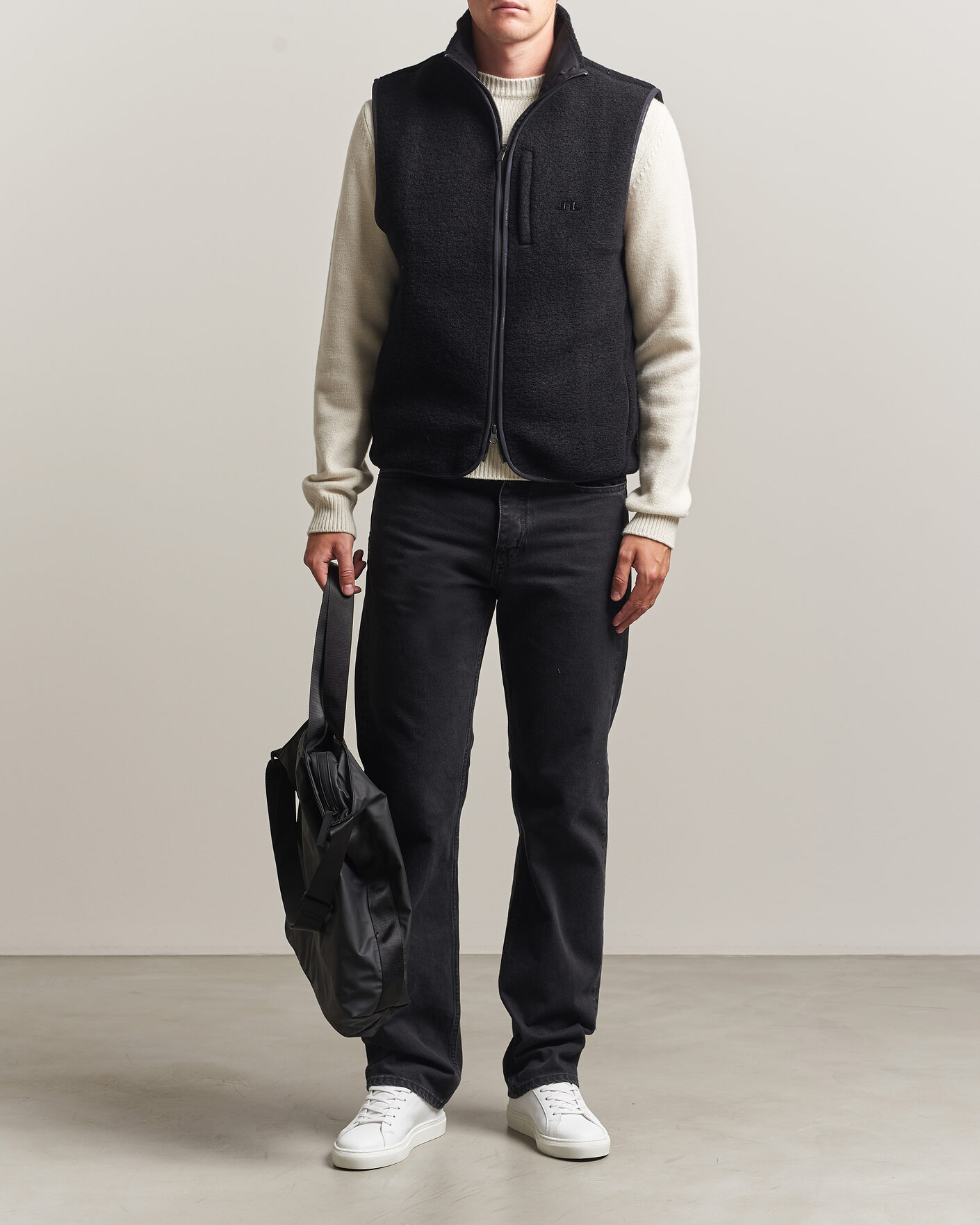 J.Lindeberg Duncan Wool Fleece Vest Black at CareOfCarl.com