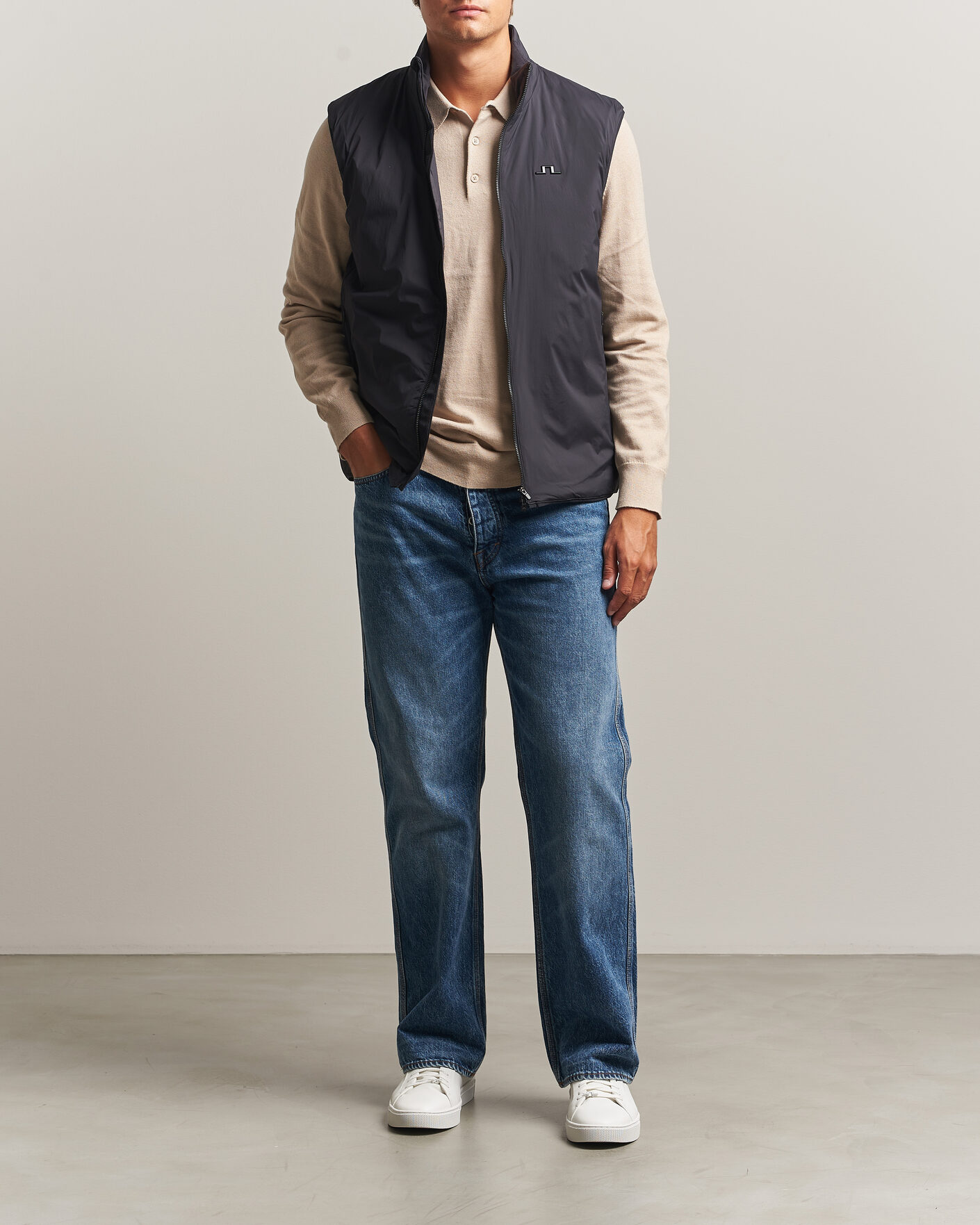 J.Lindeberg Clinton Padded Vest Black at CareOfCarl.com