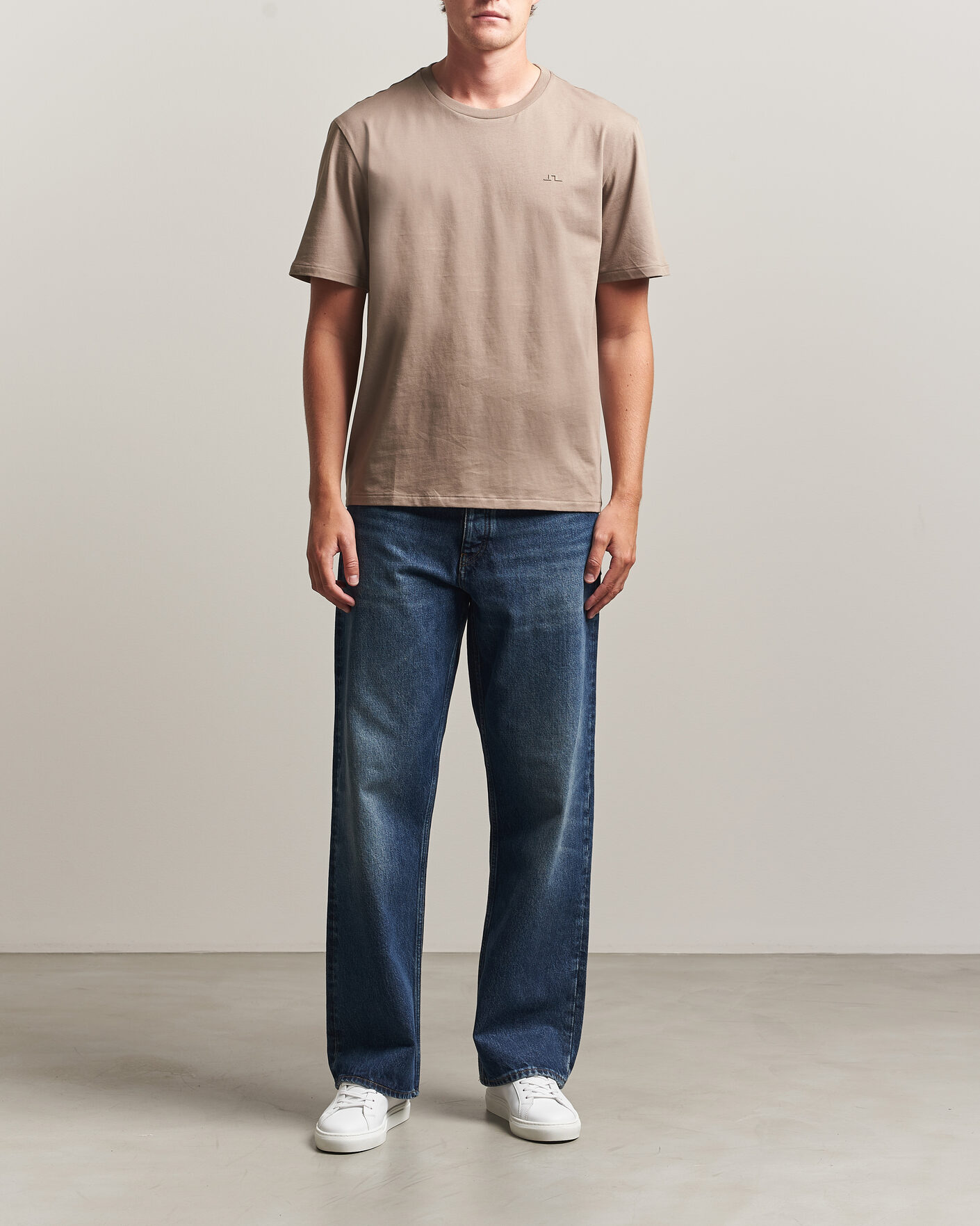 Men | T-Shirts | J.Lindeberg | Alpha Crew Neck T-Shirt Brindle