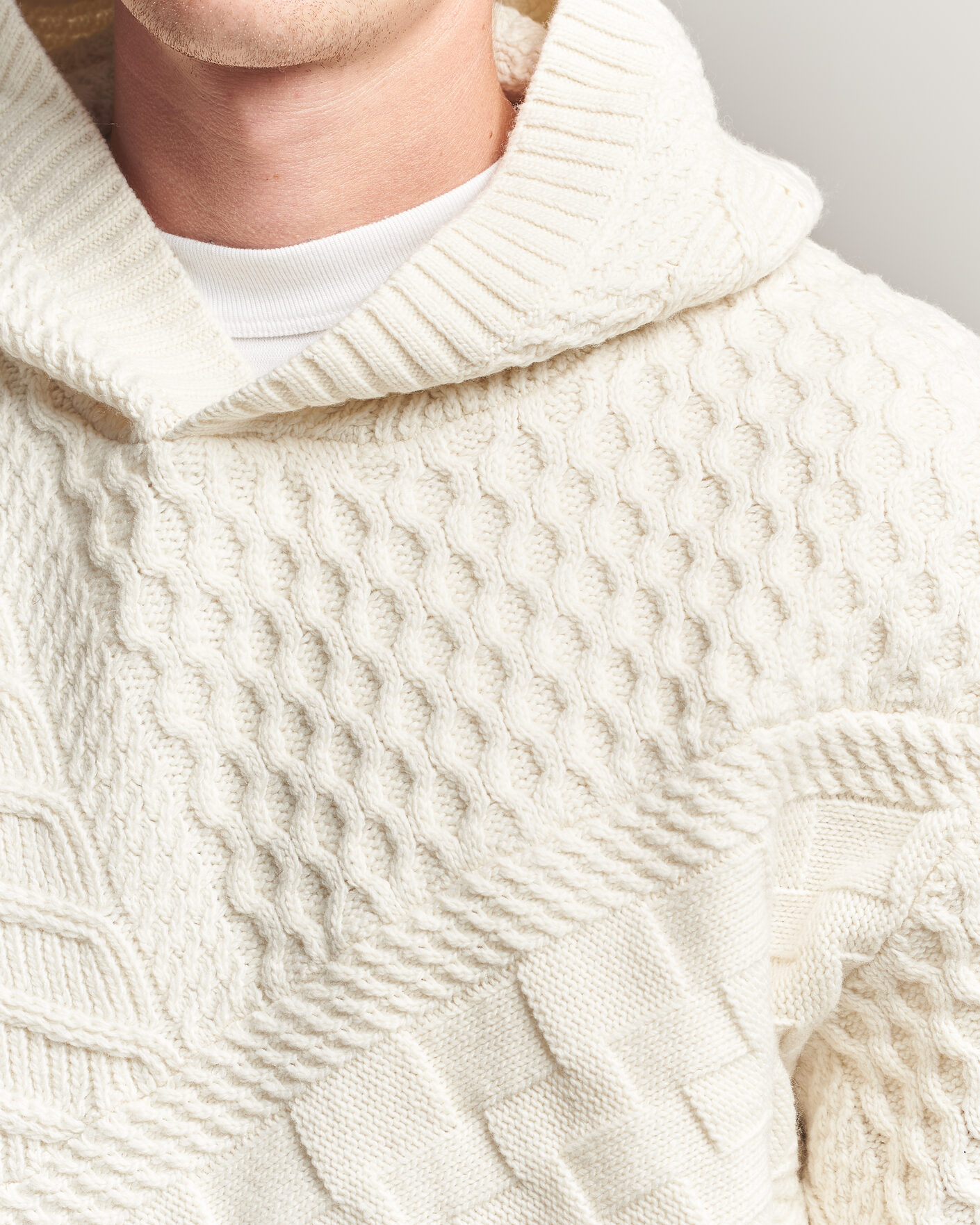 Men | Sweaters & Knitwear | J.Lindeberg | Savio Cable Knitted Hoodie Tofu