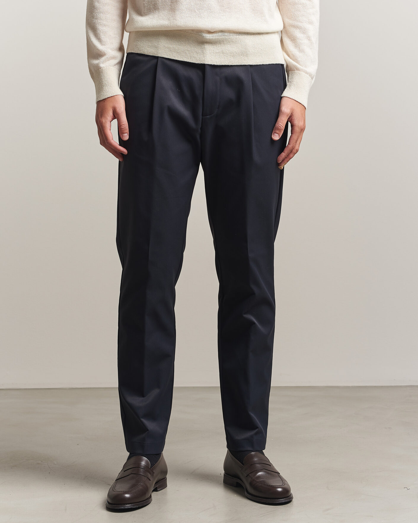 Men | Trousers | Herno | Pleated Technical Cotton Trousers Navy