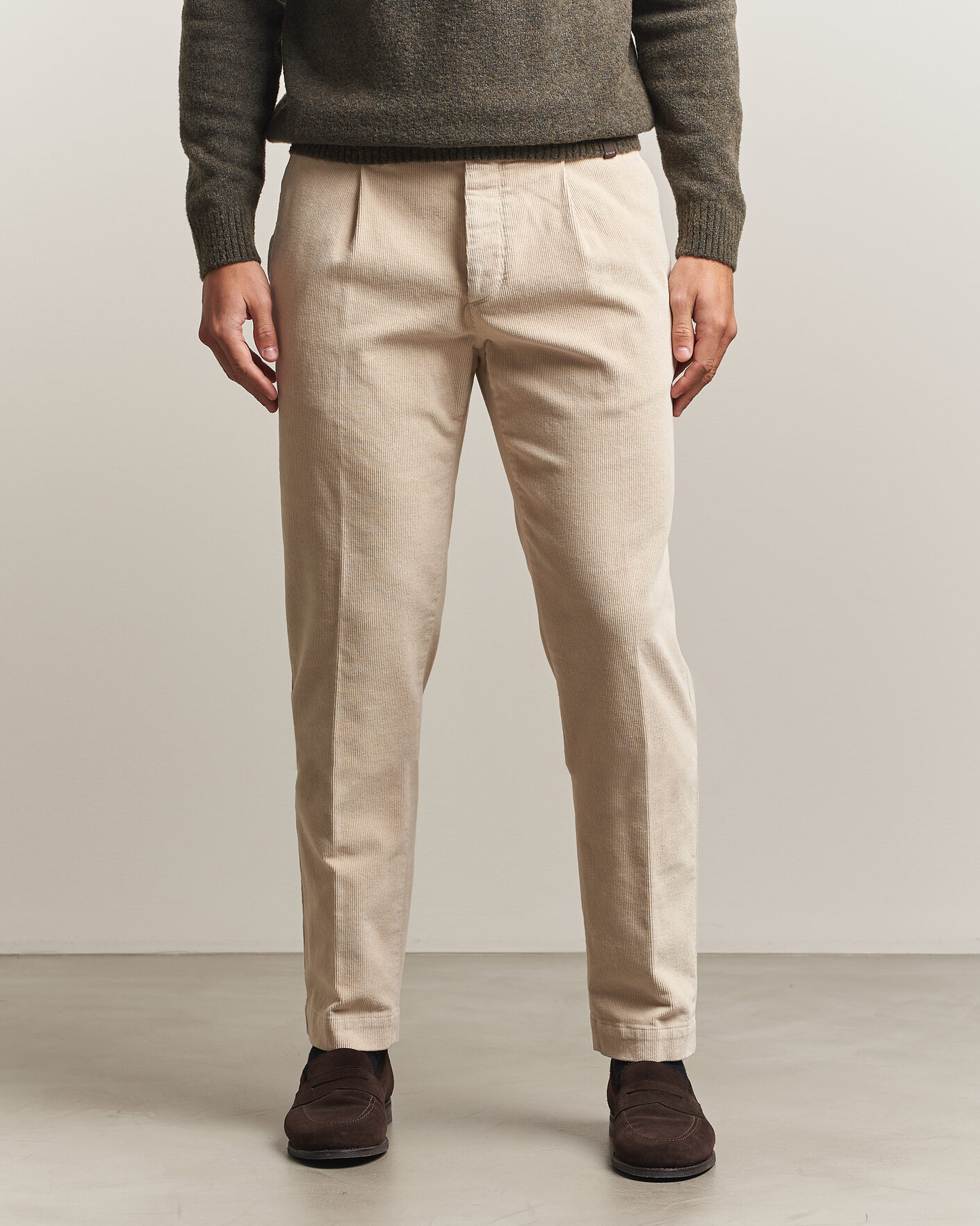 Men | Trousers | Incotex | Regular Fit Washed Corduroy Slacks Off White