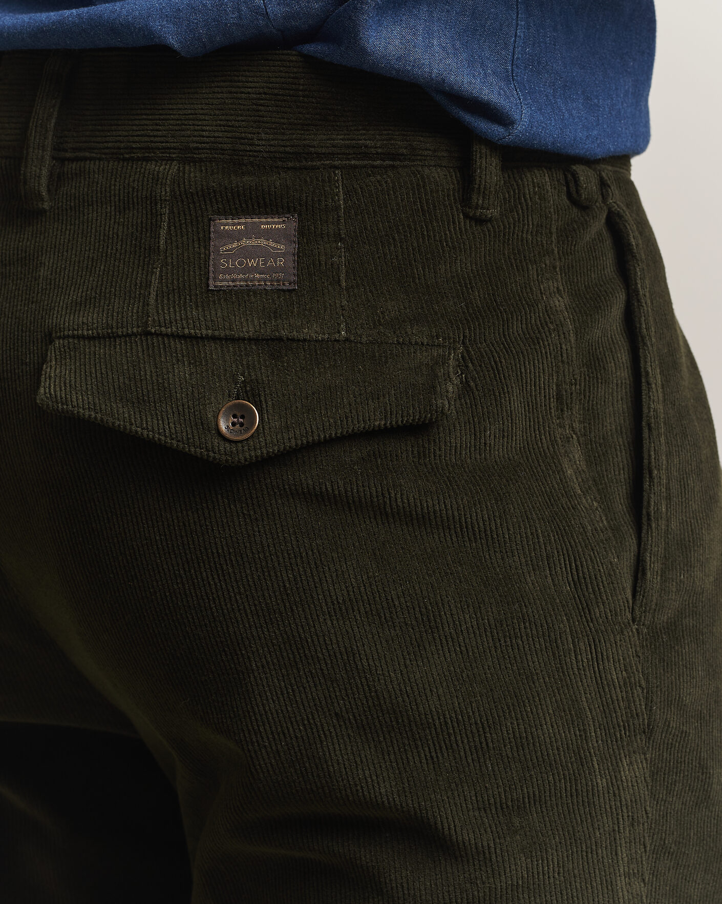 Men | Trousers | Incotex | Regular Fit Washed Corduroy Slacks Forest Green