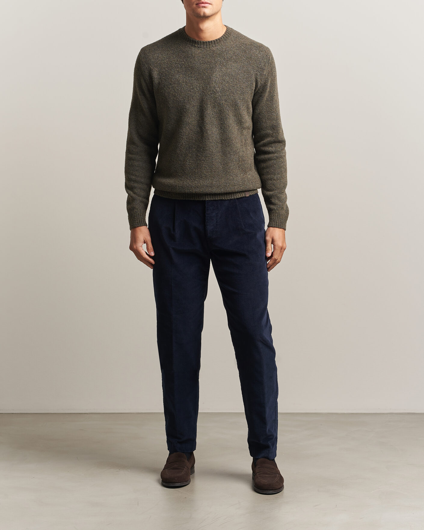 Men | Trousers | Incotex | Regular Fit Washed Corduroy Slacks Navy