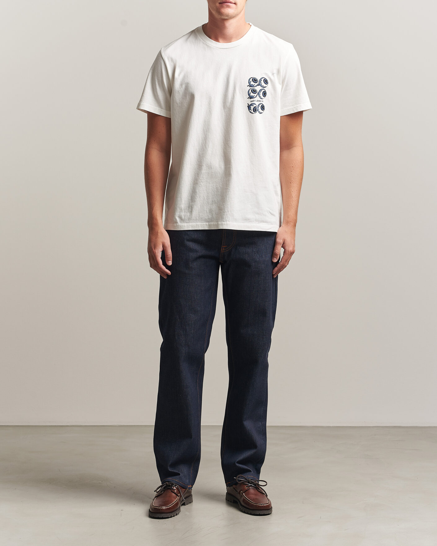 Men | T-Shirts | Nudie Jeans | Roy Wall Crack T-Shirt Chalk White