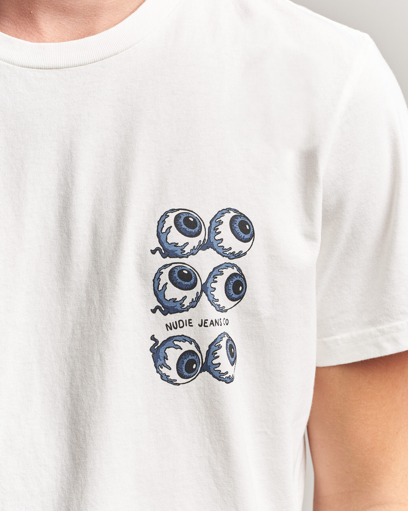 Men | T-Shirts | Nudie Jeans | Roy Wall Crack T-Shirt Chalk White