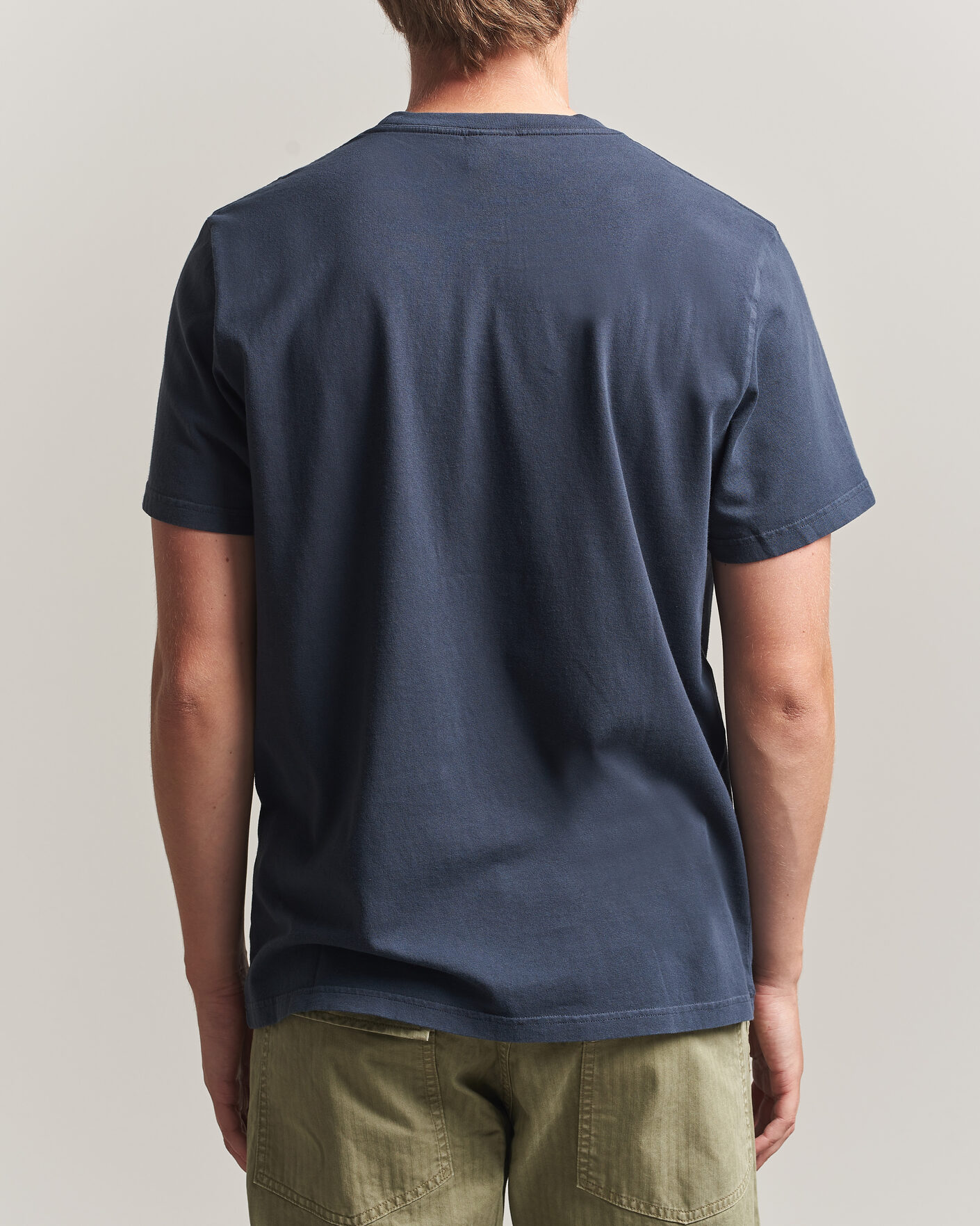 Men | T-Shirts | Nudie Jeans | Roy Jeanjuggler T-Shirt Dark Blue