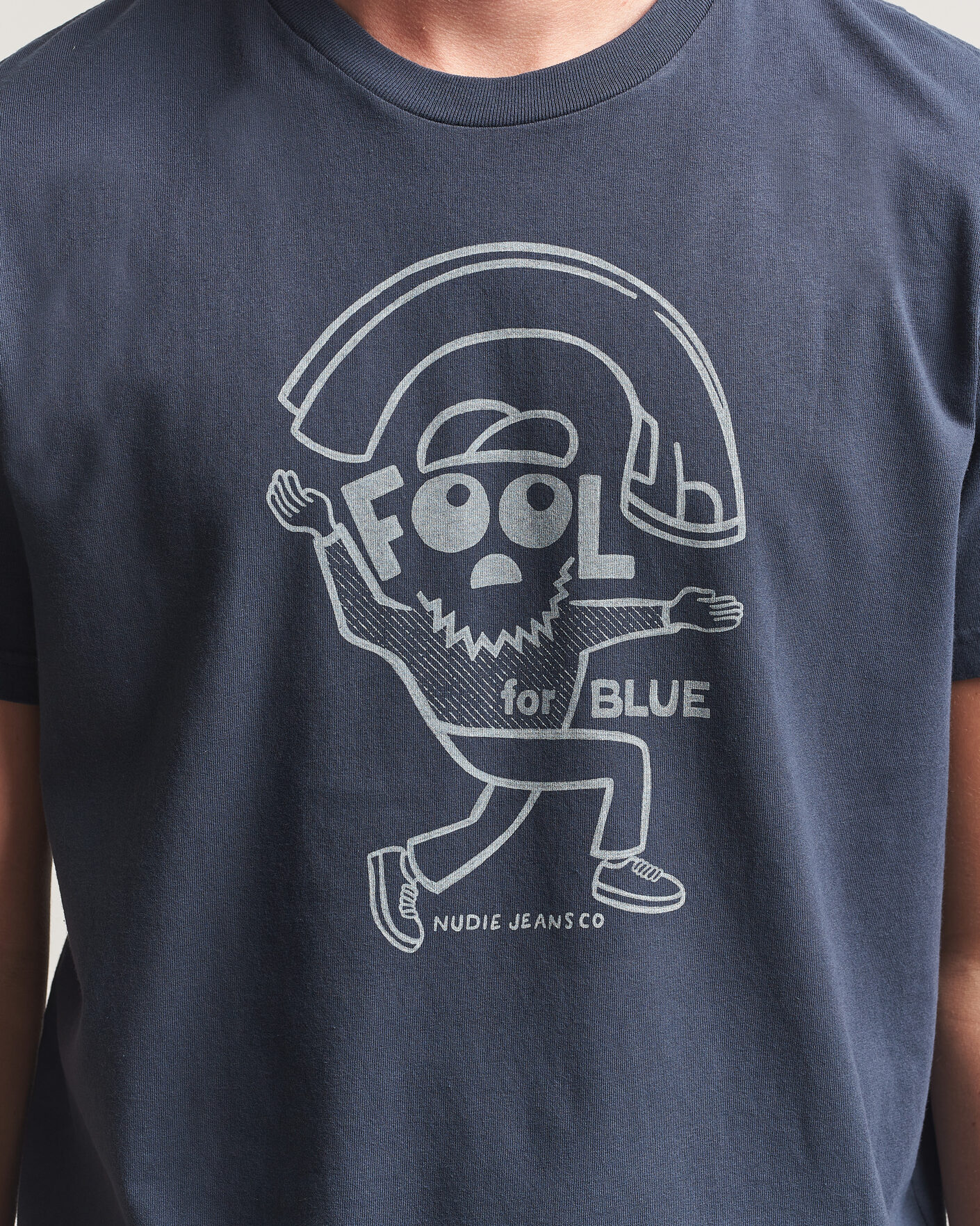 Men | T-Shirts | Nudie Jeans | Roy Jeanjuggler T-Shirt Dark Blue