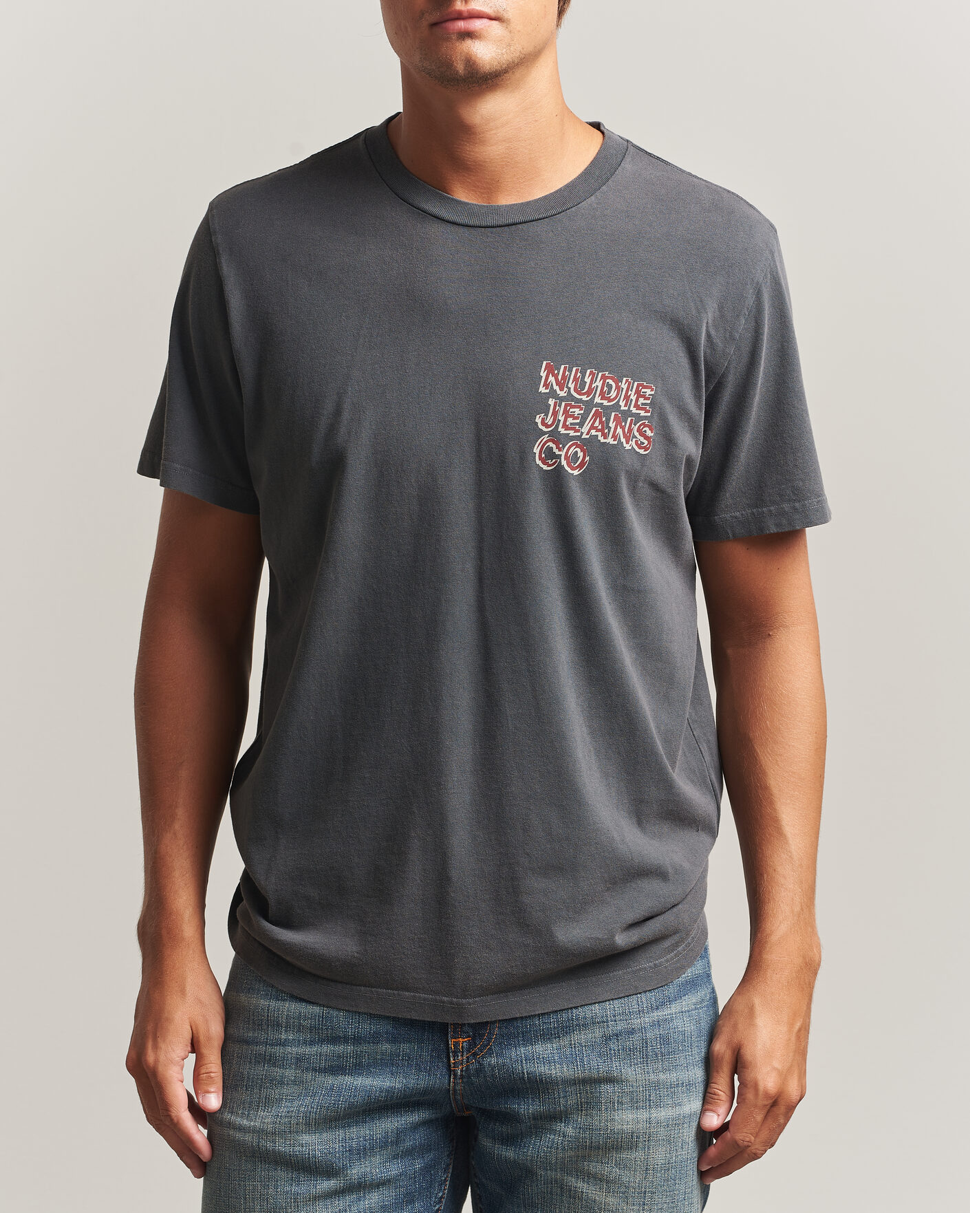 Men | T-Shirts | Nudie Jeans | Roy Life Tracks T-Shirt Antracite